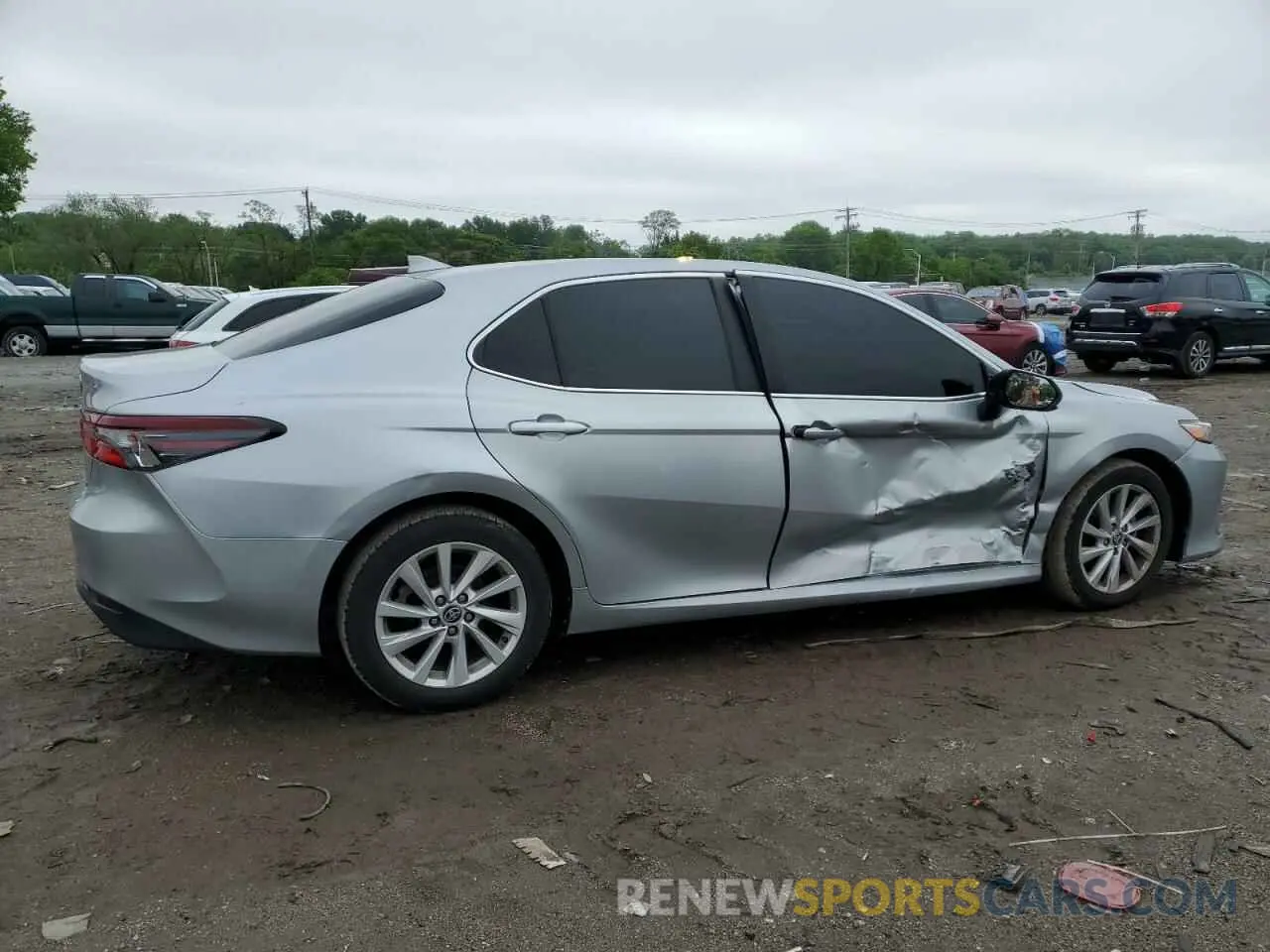 3 Фотография поврежденного автомобиля 4T1C11AKXMU586927 TOYOTA CAMRY 2021