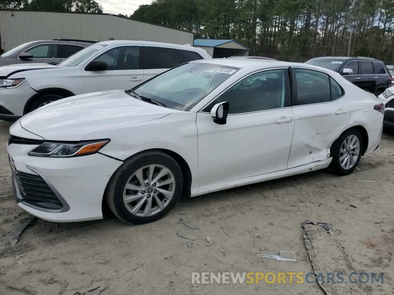 1 Photograph of a damaged car 4T1C11AKXMU590010 TOYOTA CAMRY 2021