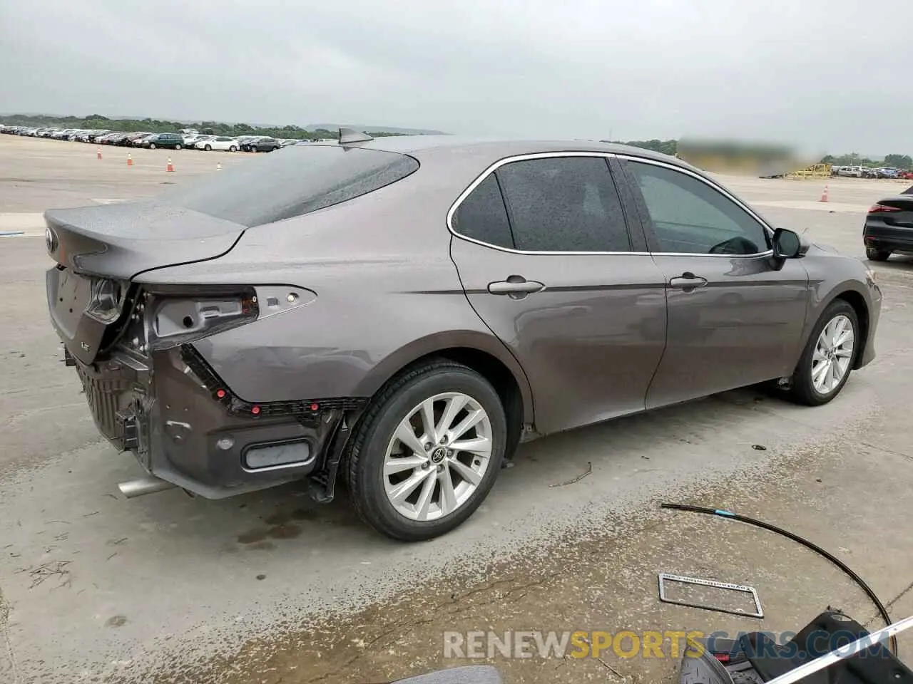 3 Photograph of a damaged car 4T1C11AKXMU591996 TOYOTA CAMRY 2021