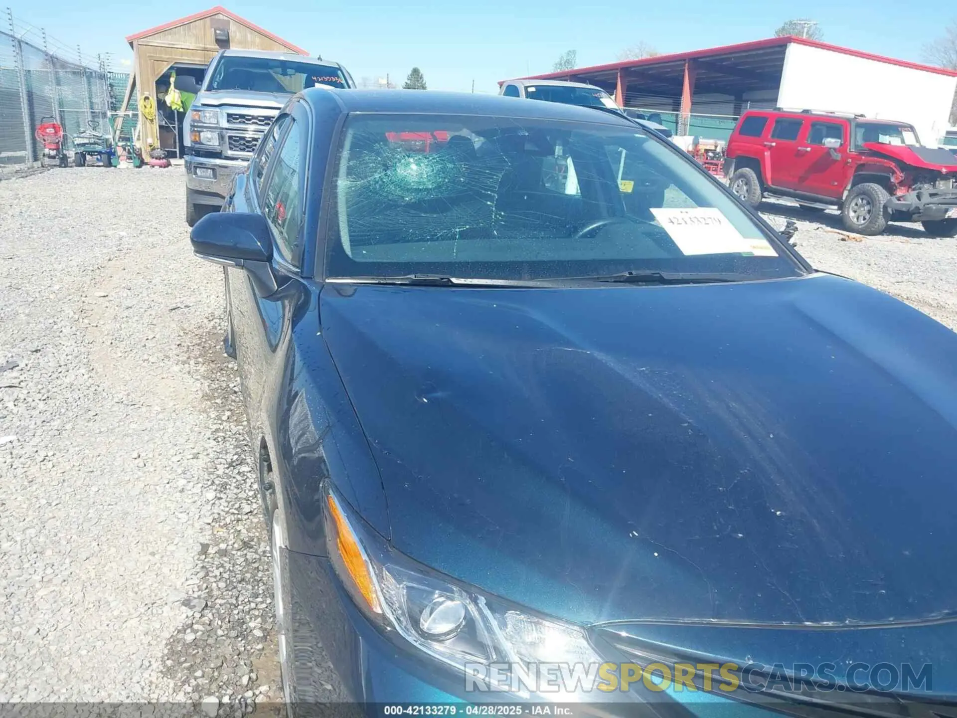 17 Photograph of a damaged car 4T1C11BK1MU044212 TOYOTA CAMRY 2021