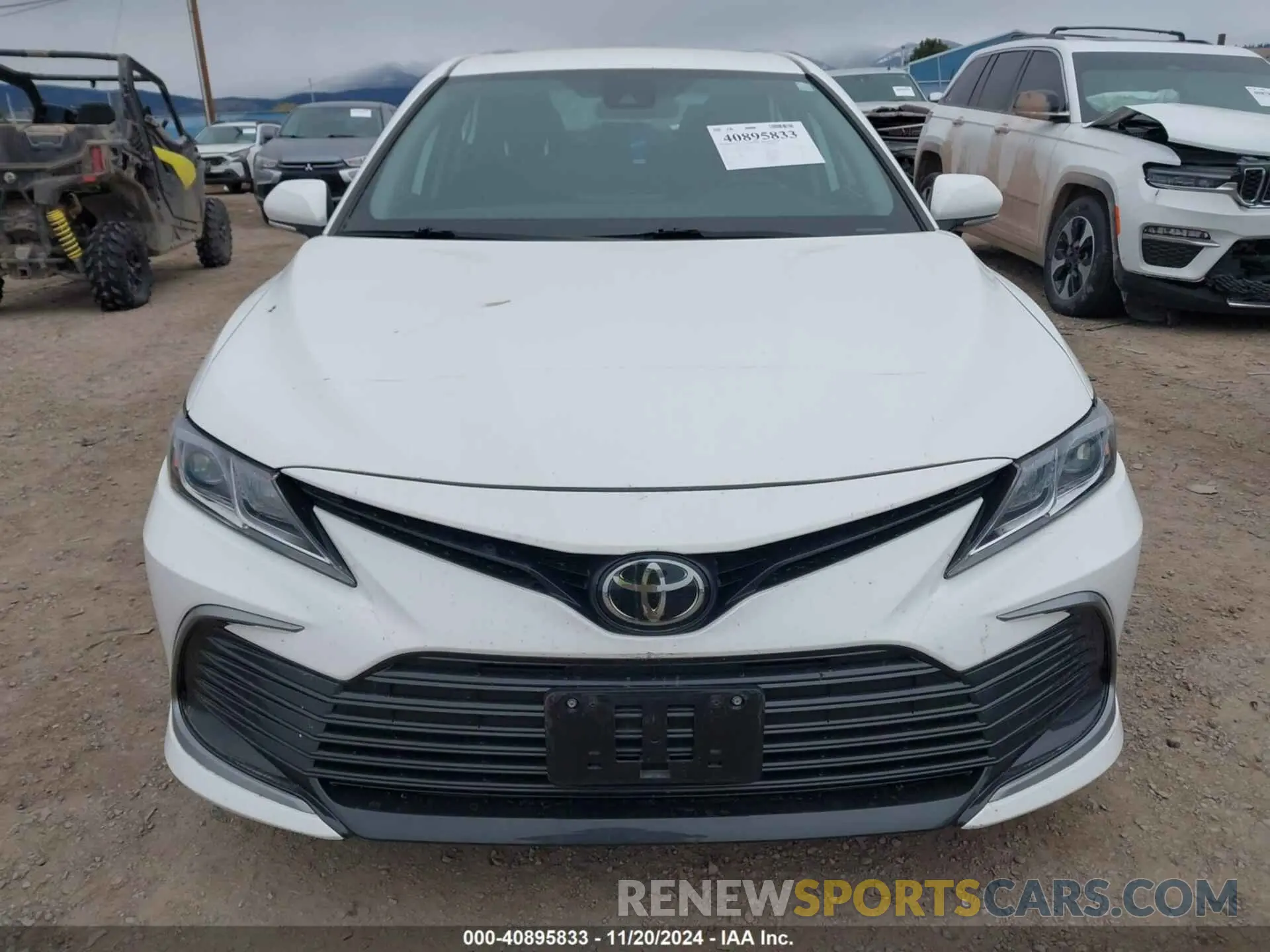 12 Photograph of a damaged car 4T1C11BK5MU035898 TOYOTA CAMRY 2021