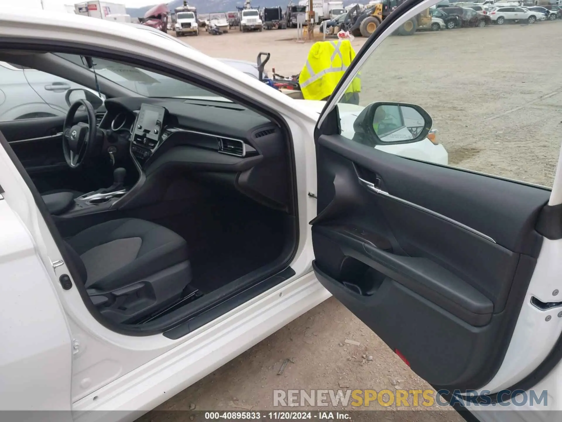5 Photograph of a damaged car 4T1C11BK5MU035898 TOYOTA CAMRY 2021