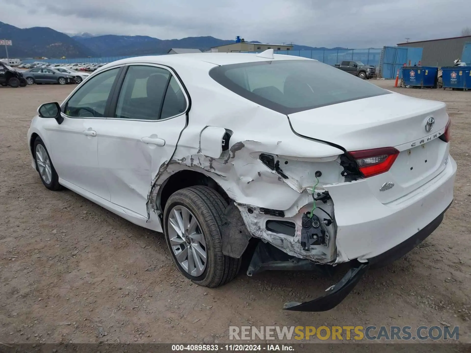 6 Photograph of a damaged car 4T1C11BK5MU035898 TOYOTA CAMRY 2021