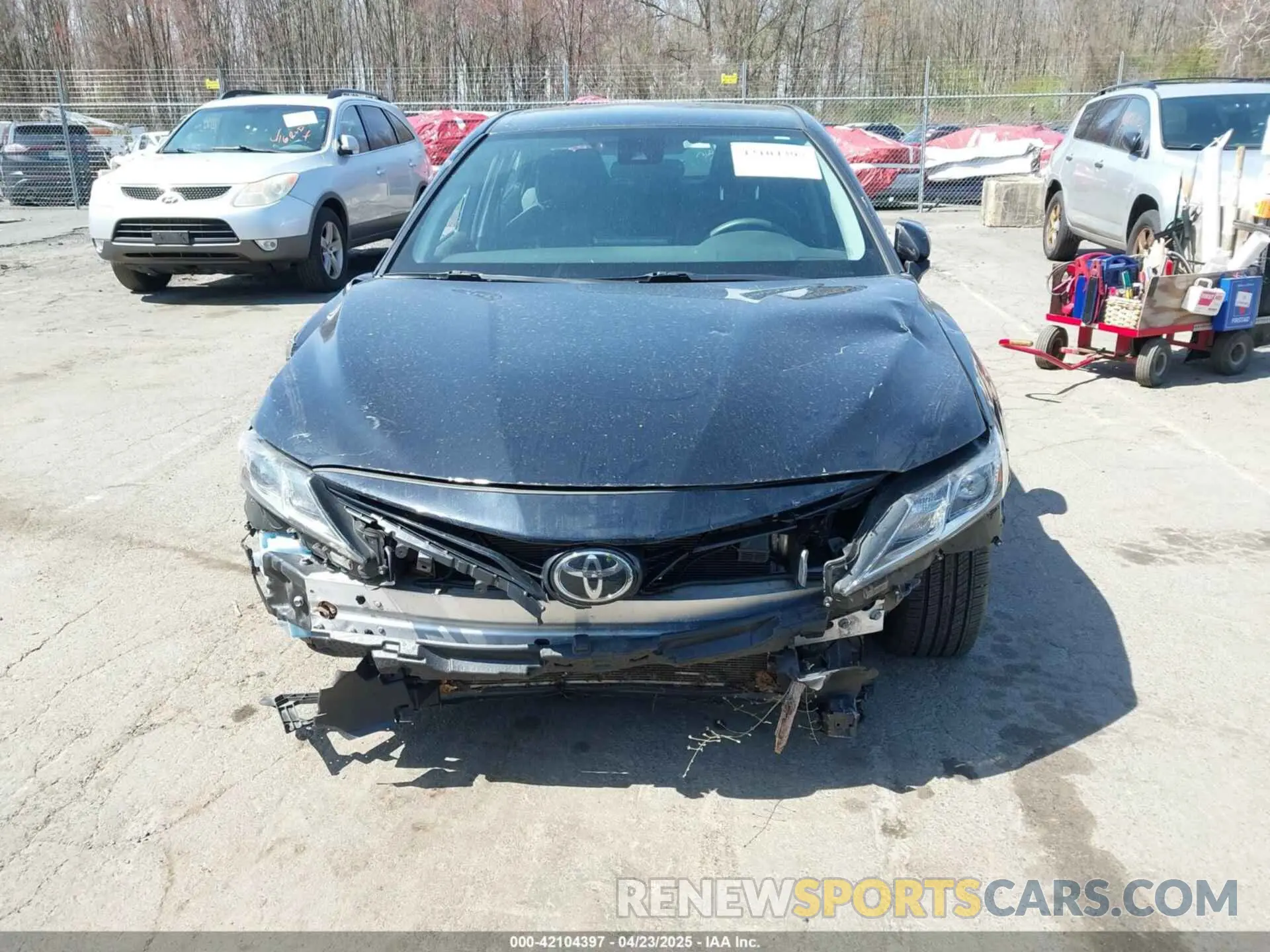 12 Photograph of a damaged car 4T1C11BK7MU030847 TOYOTA CAMRY 2021