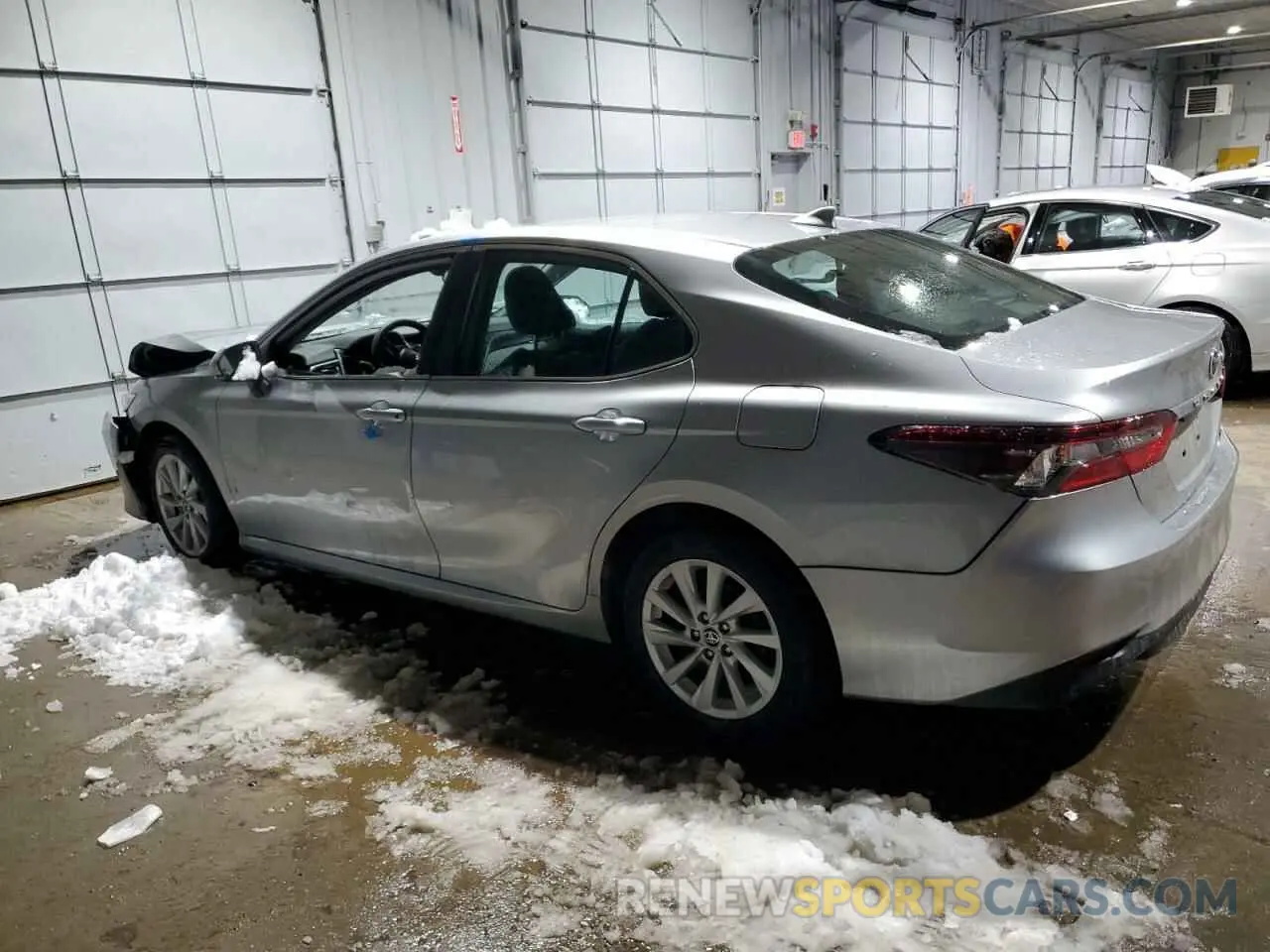 2 Фотография поврежденного автомобиля 4T1C11BKXMU041521 TOYOTA CAMRY 2021