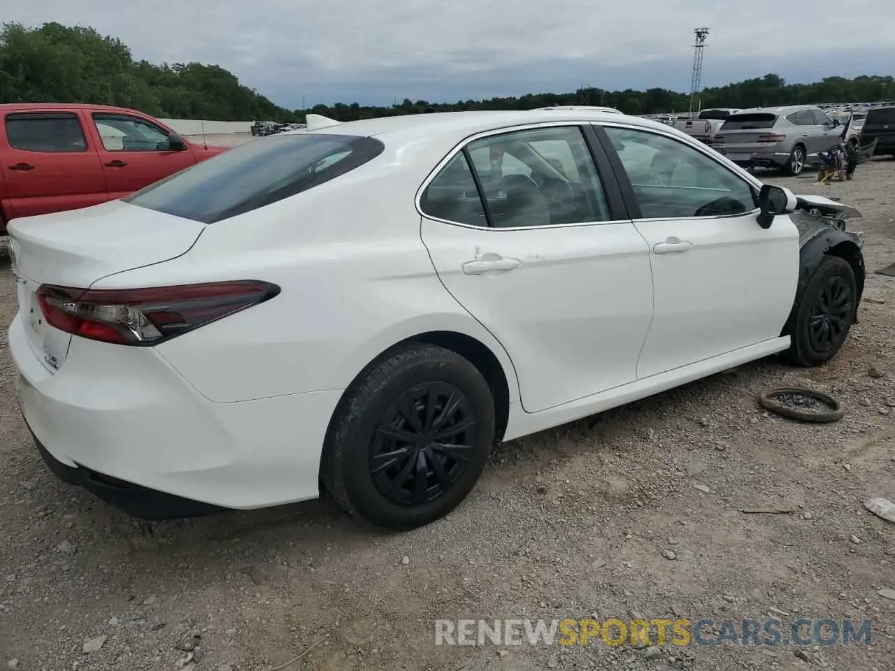 3 Photograph of a damaged car 4T1C31AK0MU554093 TOYOTA CAMRY 2021