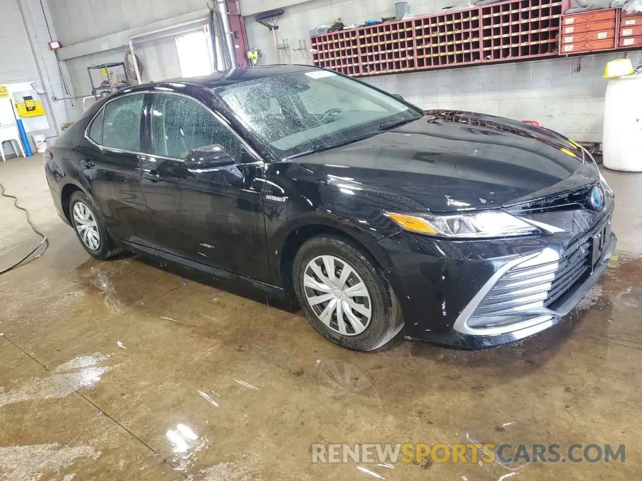 4 Фотография поврежденного автомобиля 4T1C31AK0MU564512 TOYOTA CAMRY 2021