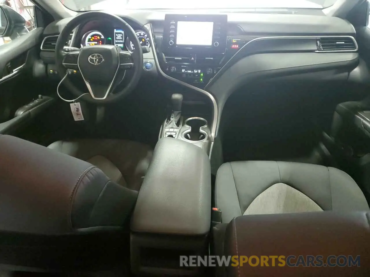 8 Фотография поврежденного автомобиля 4T1C31AK0MU564512 TOYOTA CAMRY 2021