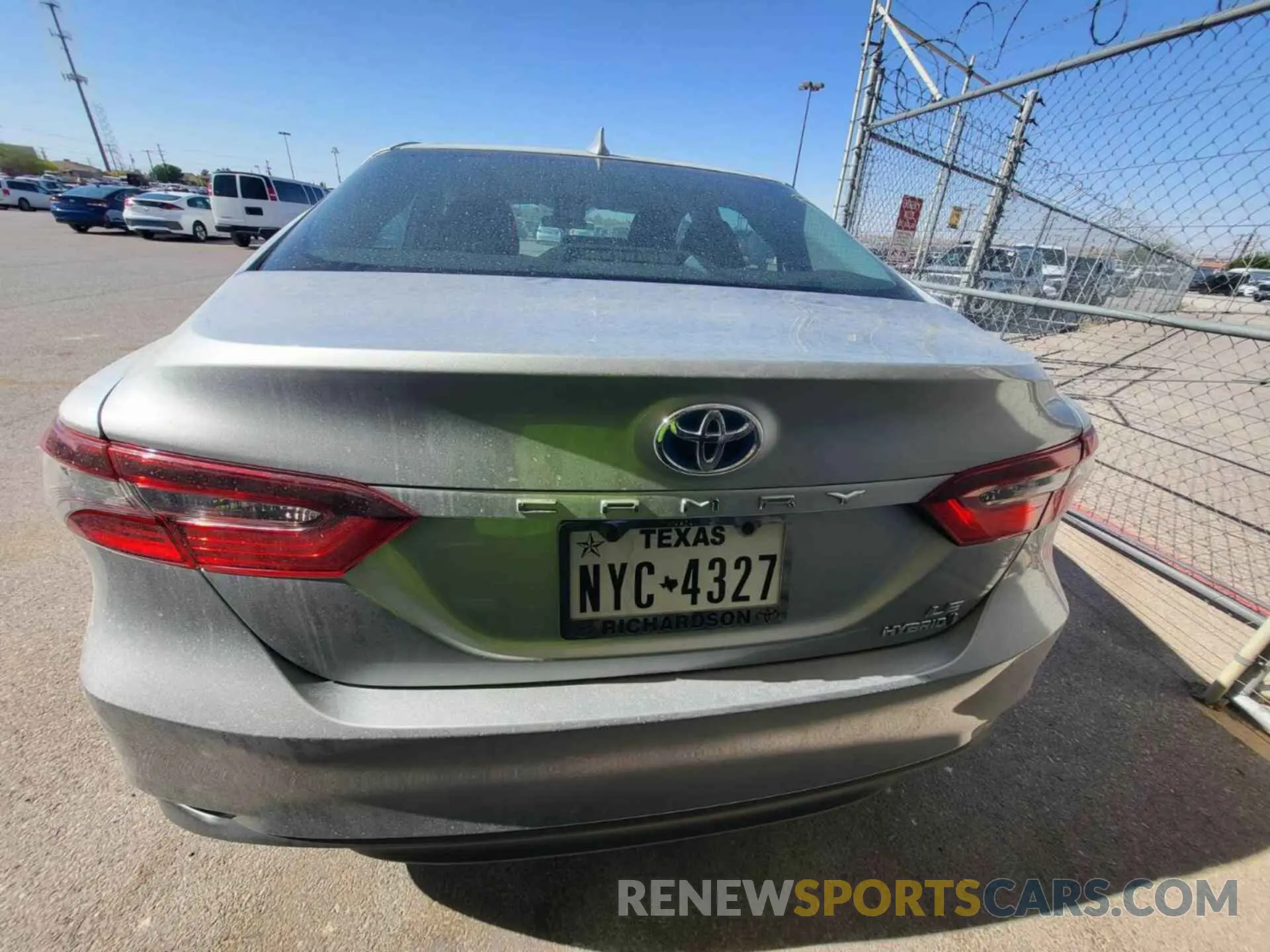 15 Photograph of a damaged car 4T1C31AK1MU021198 TOYOTA CAMRY 2021