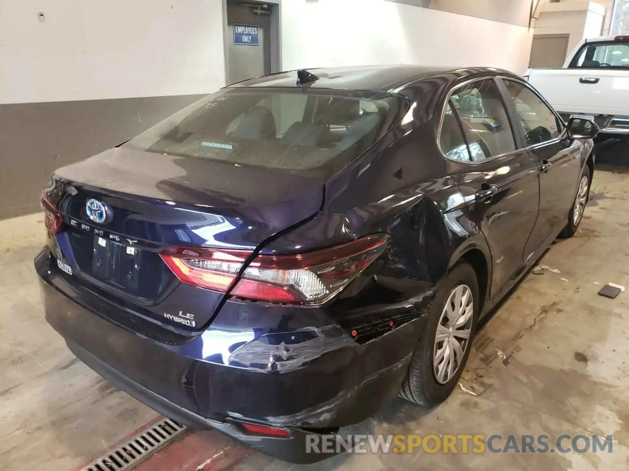 4 Photograph of a damaged car 4T1C31AK1MU547170 TOYOTA CAMRY 2021