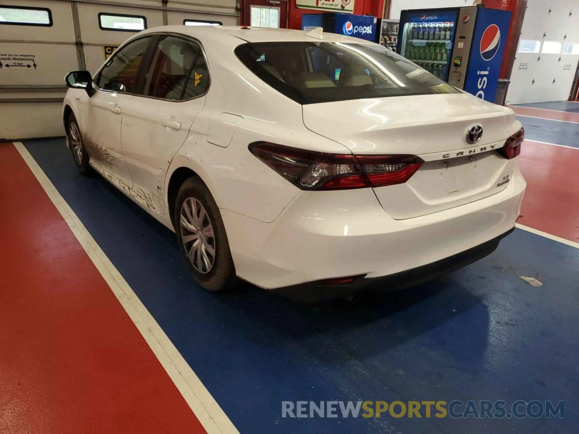 23 Фотография поврежденного автомобиля 4T1C31AK1MU551459 TOYOTA CAMRY 2021