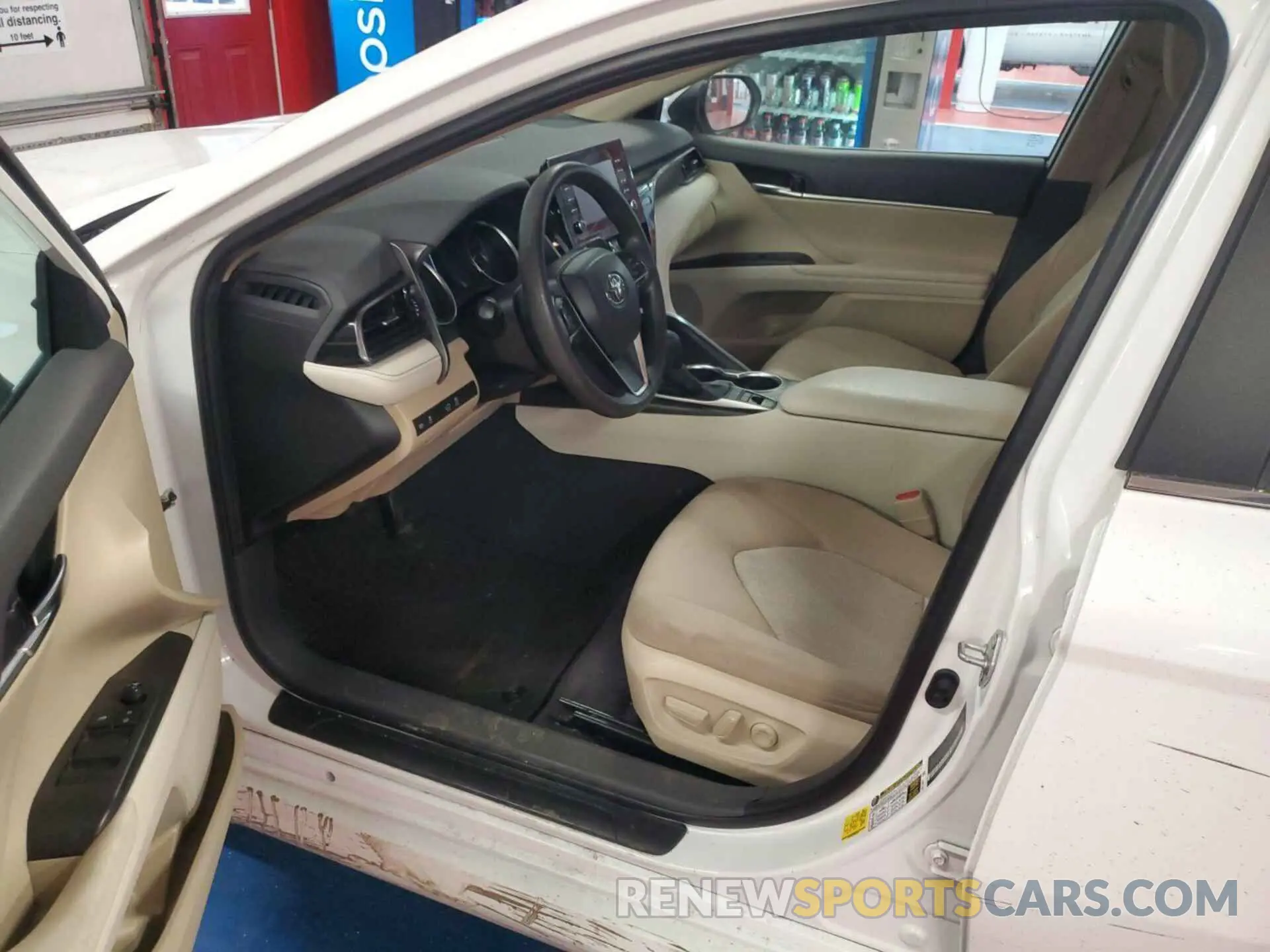 34 Фотография поврежденного автомобиля 4T1C31AK1MU551459 TOYOTA CAMRY 2021