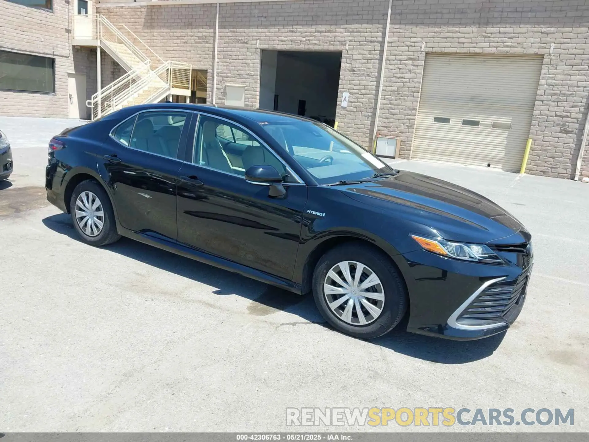 1 Photograph of a damaged car 4T1C31AK2MU561188 TOYOTA CAMRY 2021