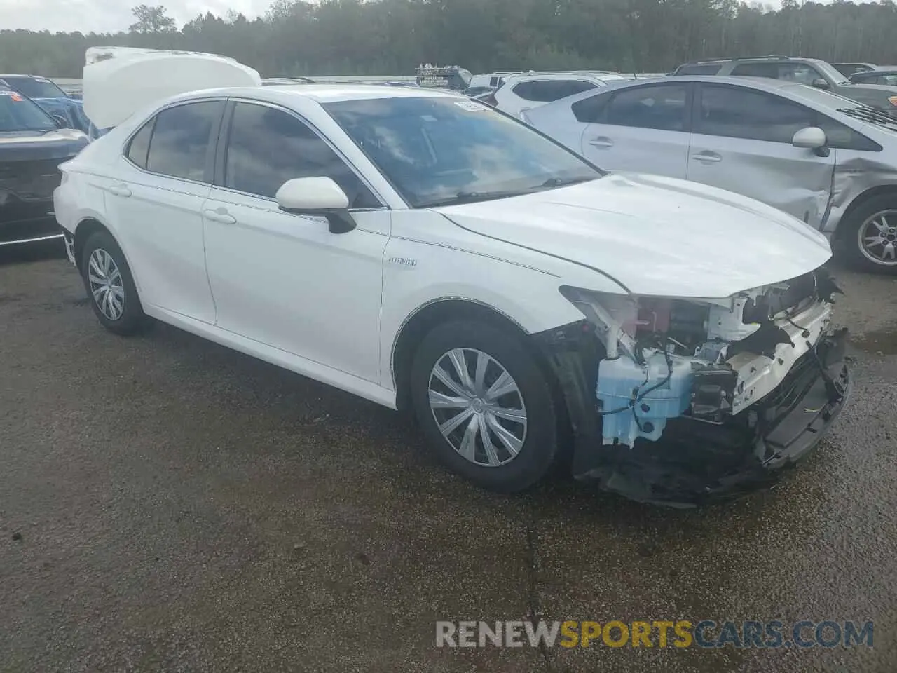 4 Photograph of a damaged car 4T1C31AK3MU562981 TOYOTA CAMRY 2021