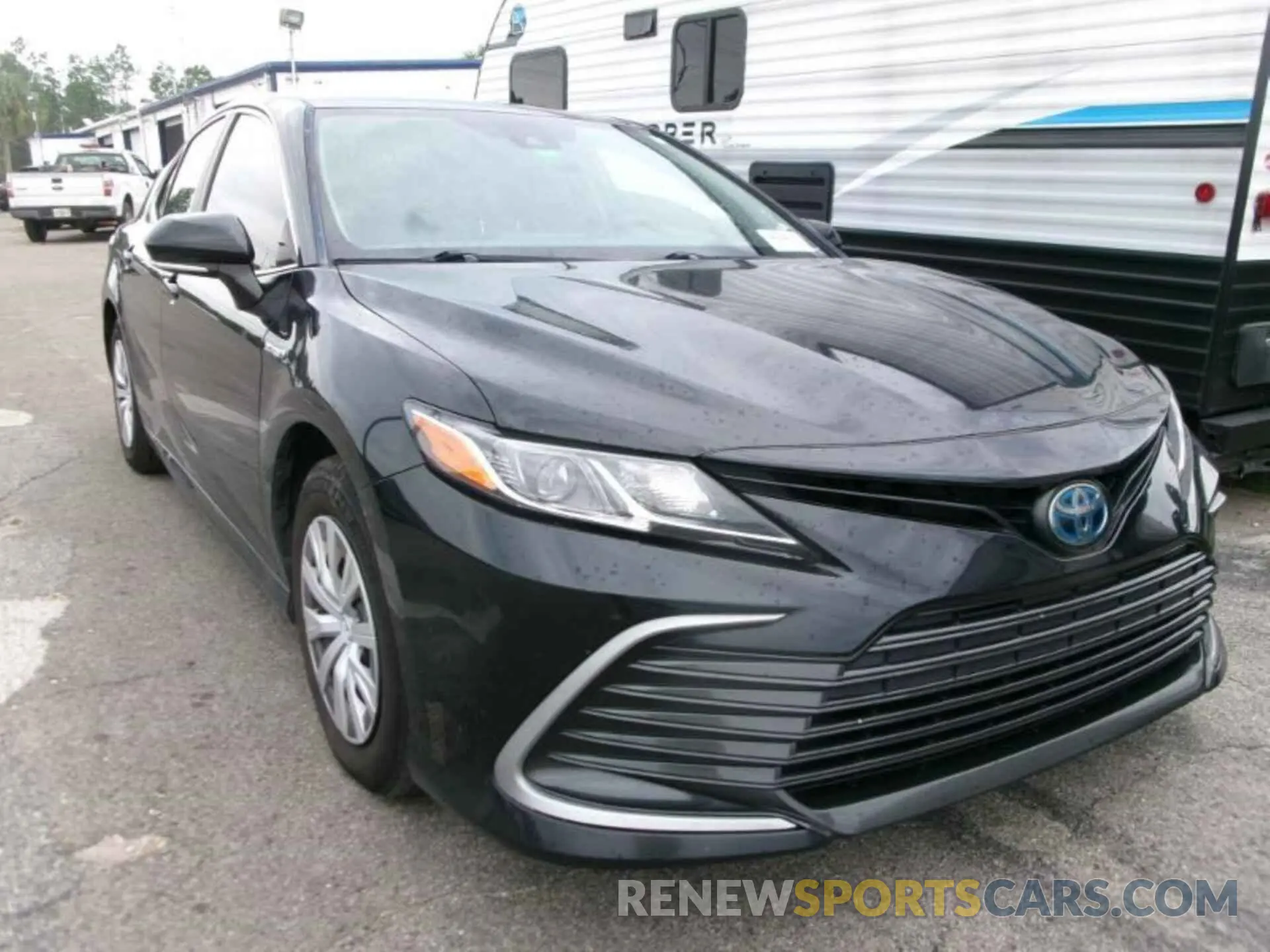 1 Photograph of a damaged car 4T1C31AK4MU021003 TOYOTA CAMRY 2021