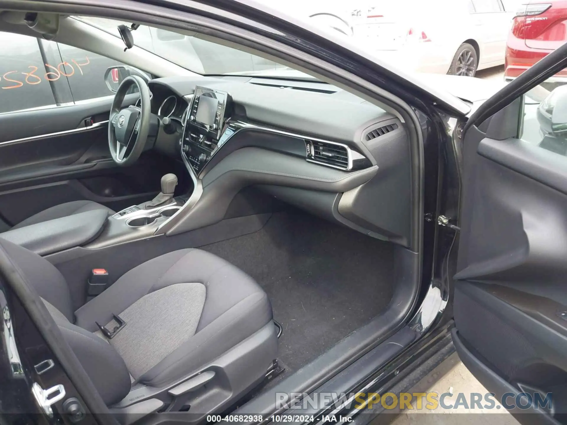 5 Фотография поврежденного автомобиля 4T1C31AK4MU022023 TOYOTA CAMRY 2021
