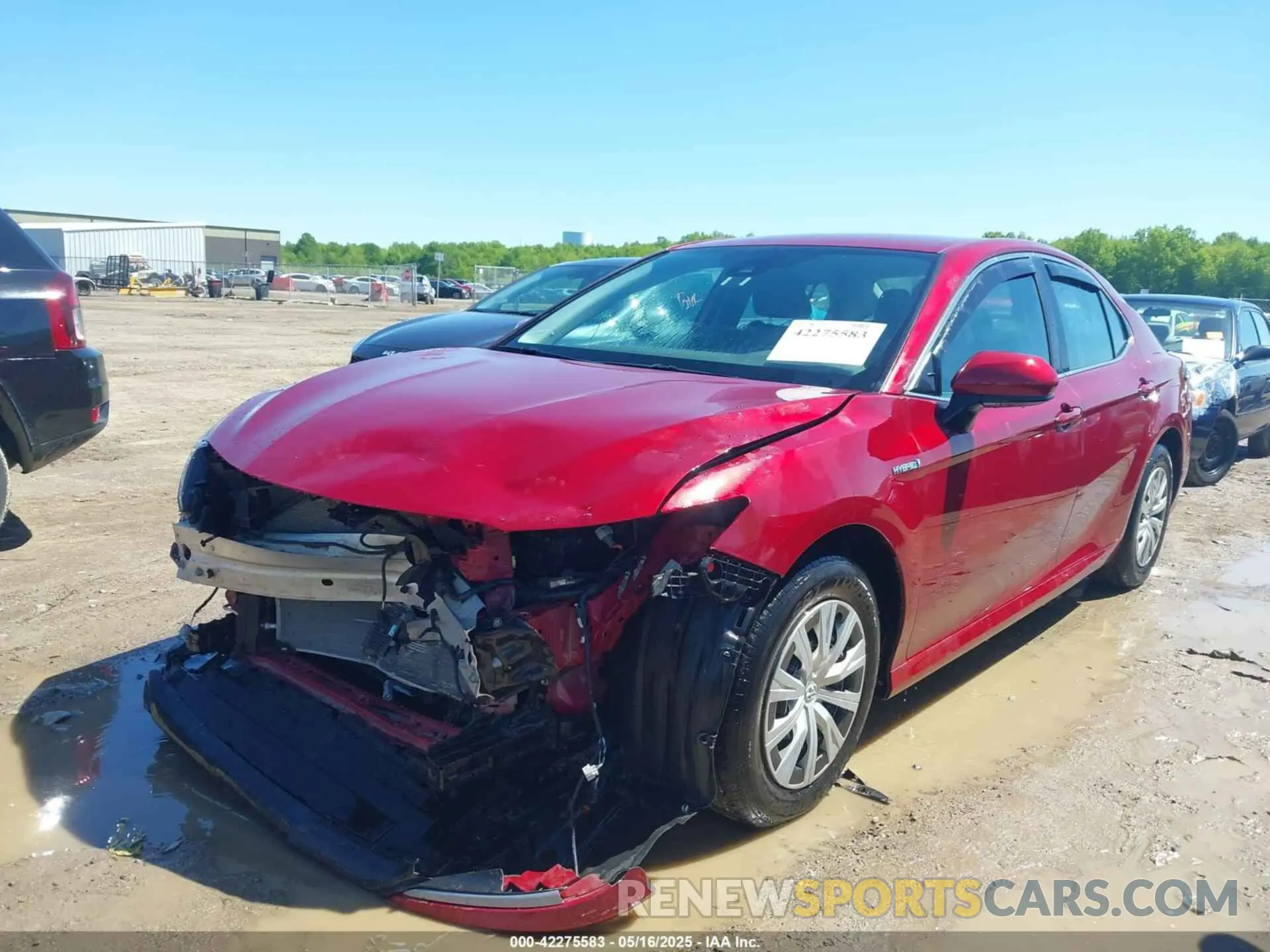 2 Photograph of a damaged car 4T1C31AK5MU030499 TOYOTA CAMRY 2021