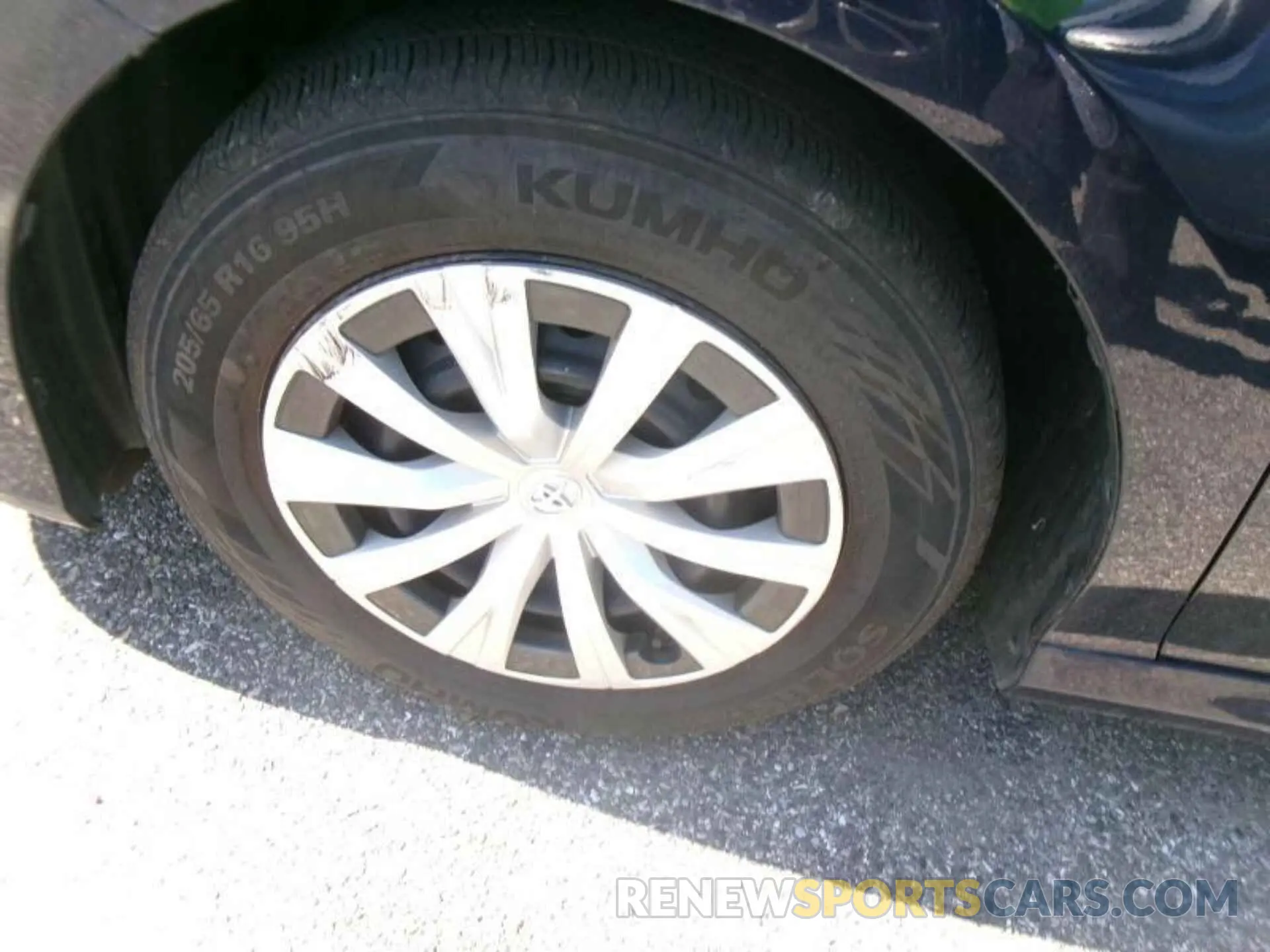 13 Photograph of a damaged car 4T1C31AK5MU551450 TOYOTA CAMRY 2021