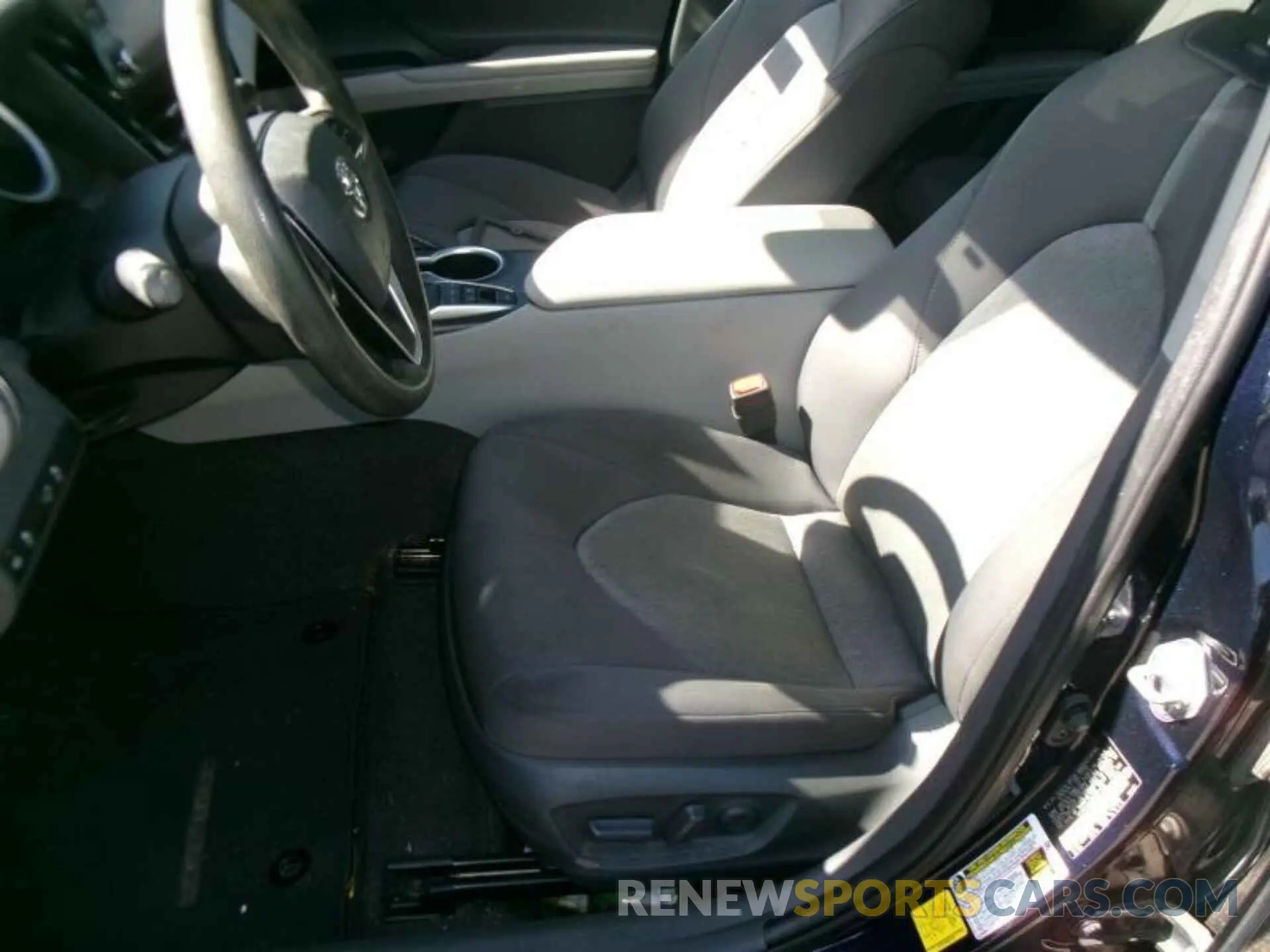 5 Photograph of a damaged car 4T1C31AK5MU551450 TOYOTA CAMRY 2021