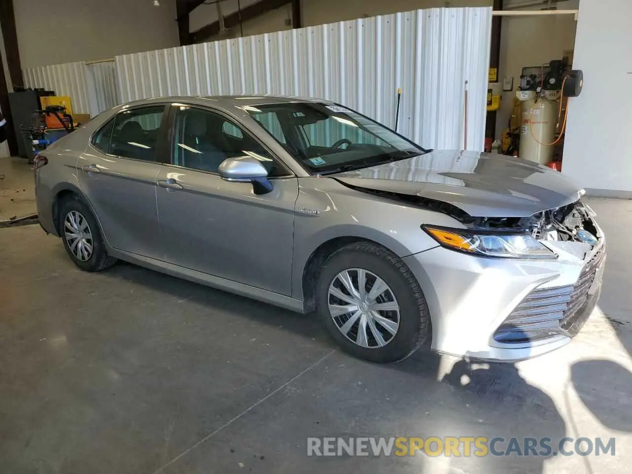 4 Photograph of a damaged car 4T1C31AK5MU564554 TOYOTA CAMRY 2021