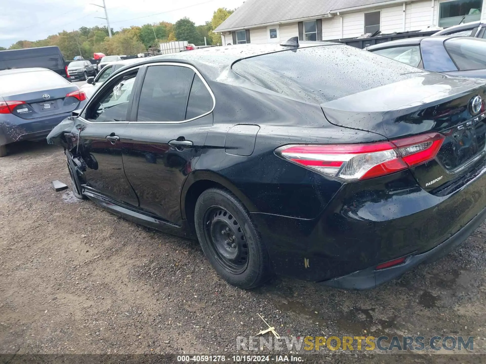 3 Photograph of a damaged car 4T1C31AK6MU552641 TOYOTA CAMRY 2021