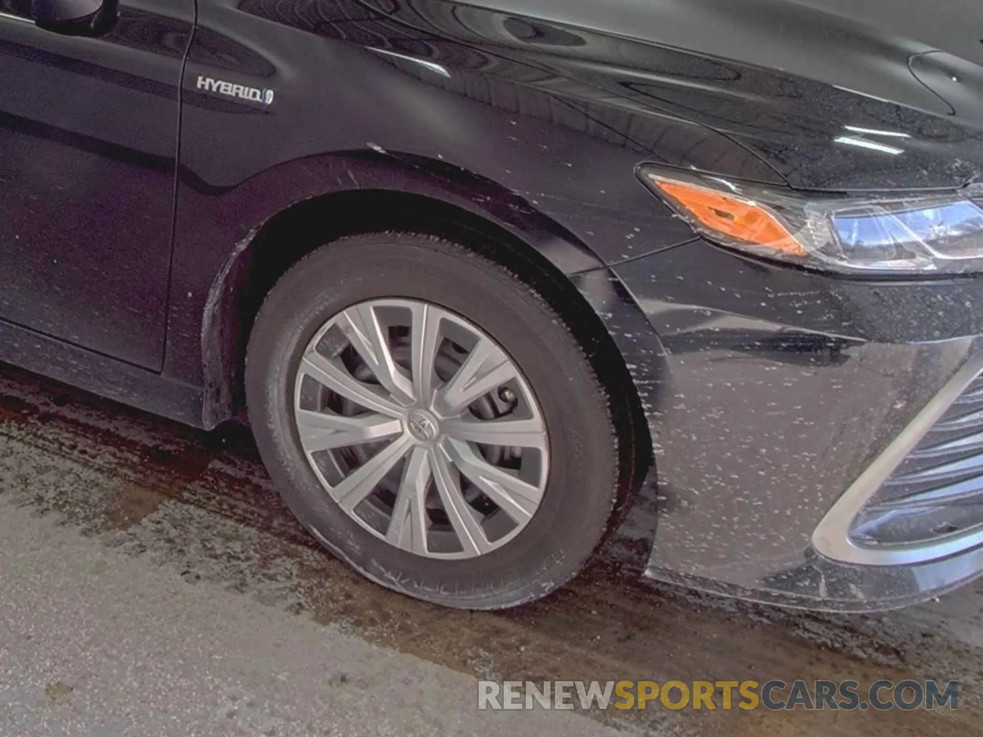 29 Photograph of a damaged car 4T1C31AK8MU023451 TOYOTA CAMRY 2021