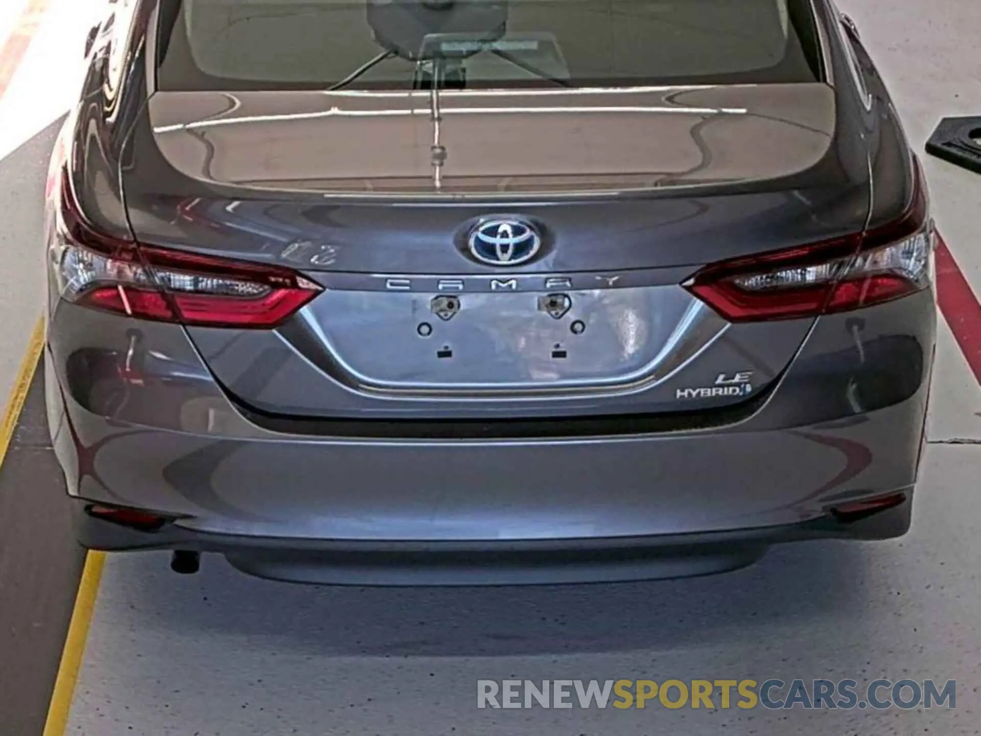 22 Photograph of a damaged car 4T1C31AK9MU552715 TOYOTA CAMRY 2021