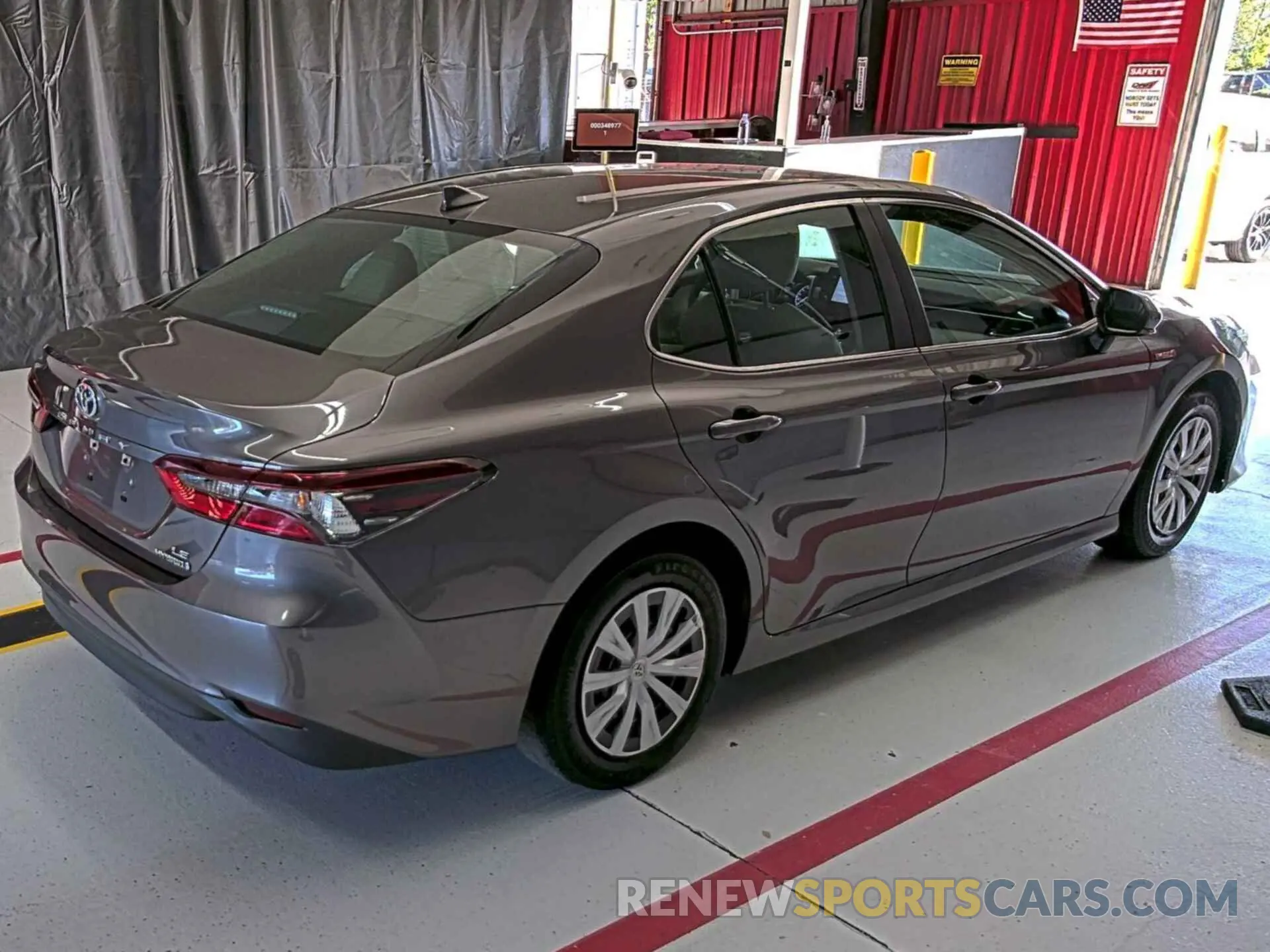 6 Photograph of a damaged car 4T1C31AK9MU552715 TOYOTA CAMRY 2021