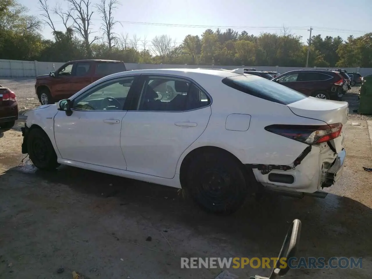 2 Photograph of a damaged car 4T1C31AK9MU557123 TOYOTA CAMRY 2021