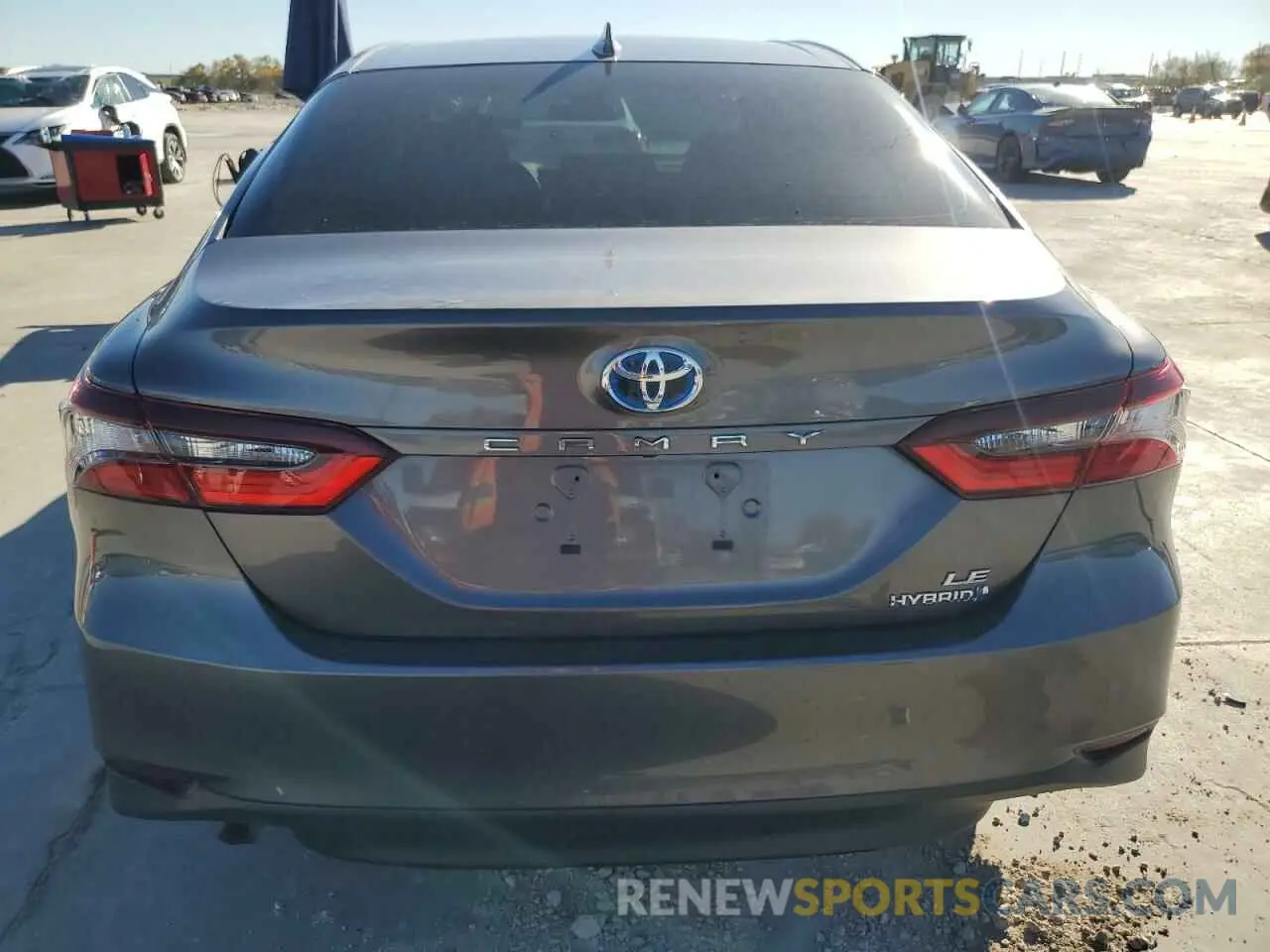 6 Photograph of a damaged car 4T1C31AKXMU020678 TOYOTA CAMRY 2021