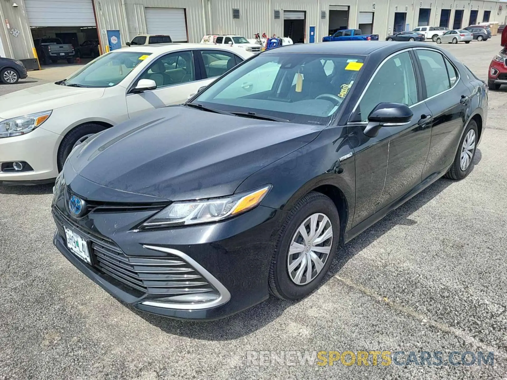 19 Photograph of a damaged car 4T1C31AKXMU554621 TOYOTA CAMRY 2021