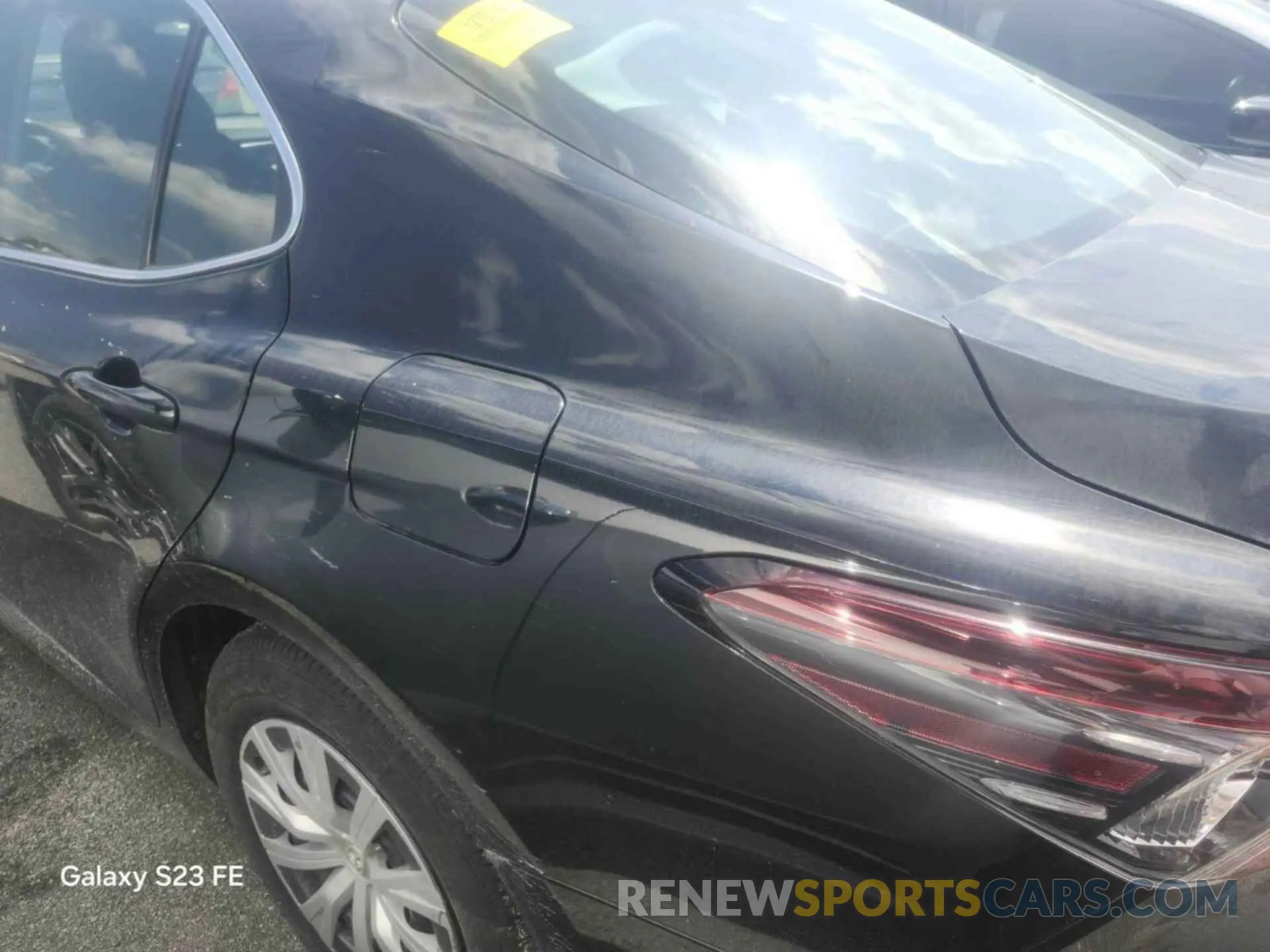 21 Photograph of a damaged car 4T1C31AKXMU554621 TOYOTA CAMRY 2021