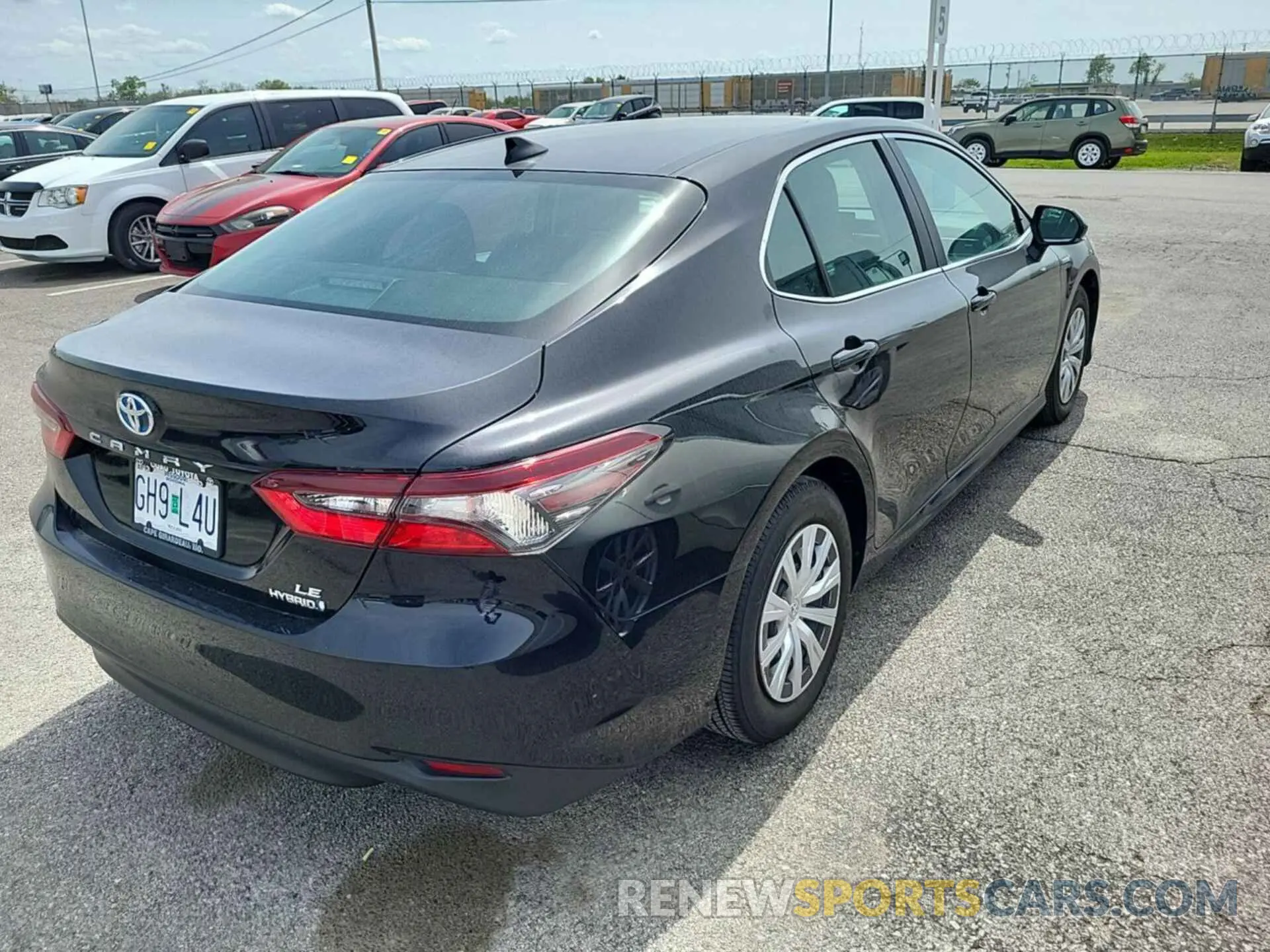 24 Photograph of a damaged car 4T1C31AKXMU554621 TOYOTA CAMRY 2021
