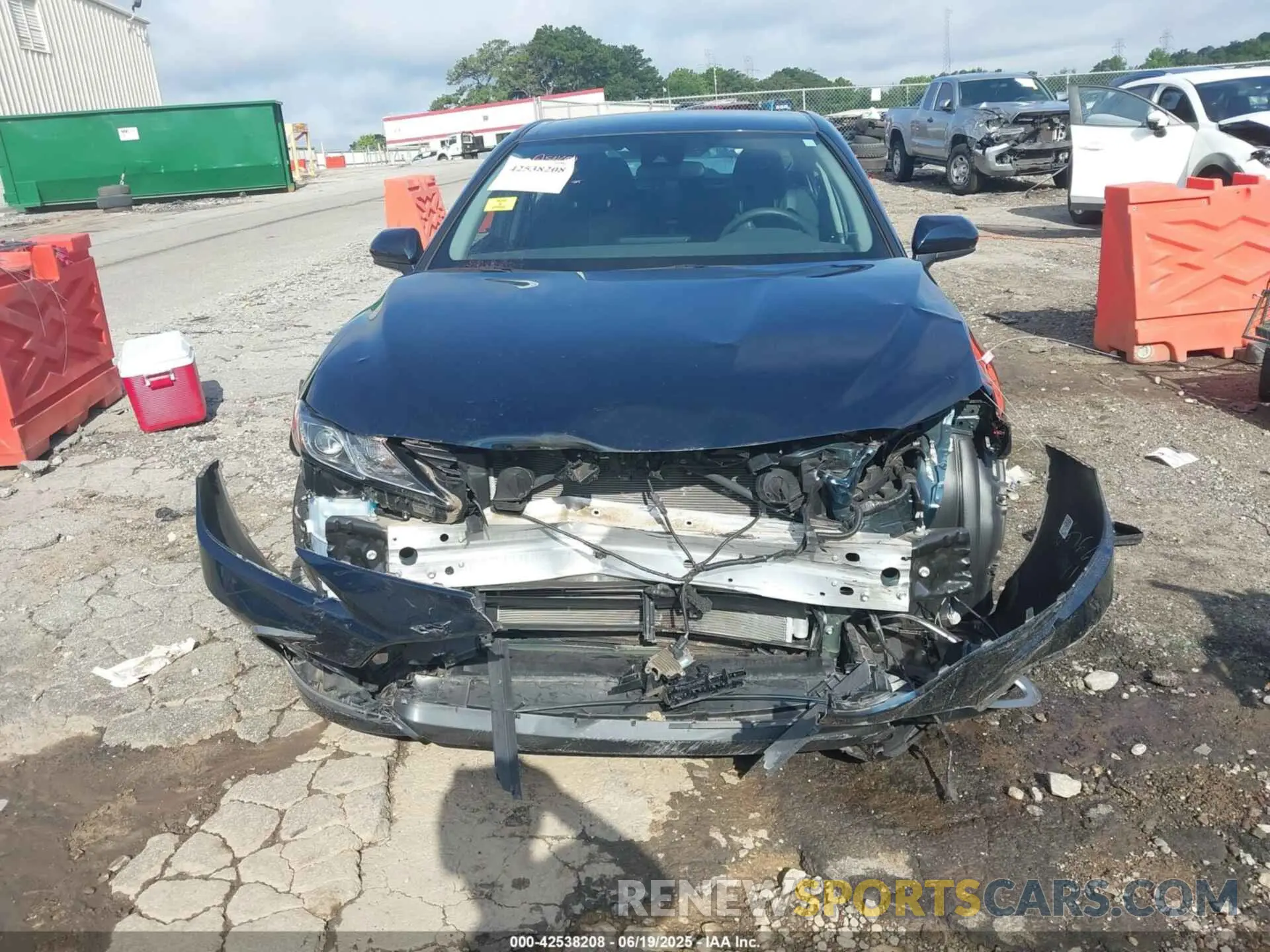 12 Photograph of a damaged car 4T1C31AKXMU561164 TOYOTA CAMRY 2021