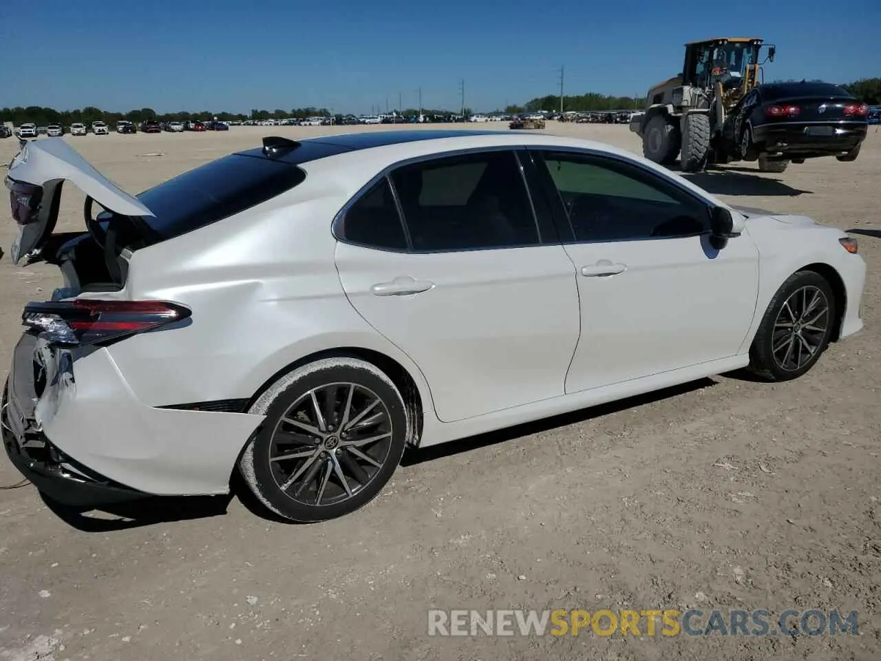 3 Photograph of a damaged car 4T1F11AK2MU444665 TOYOTA CAMRY 2021