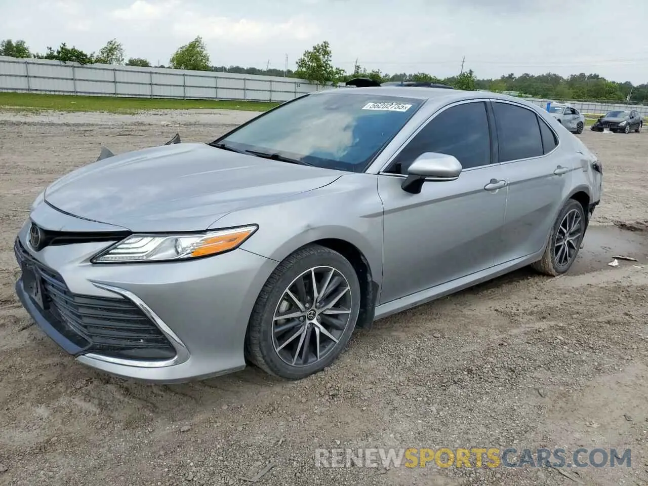 1 Photograph of a damaged car 4T1F11AK2MU563414 TOYOTA CAMRY 2021