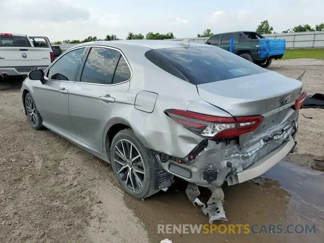 2 Photograph of a damaged car 4T1F11AK2MU563414 TOYOTA CAMRY 2021