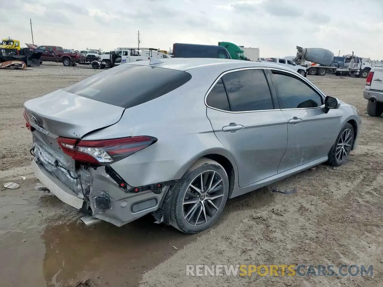 3 Photograph of a damaged car 4T1F11AK2MU563414 TOYOTA CAMRY 2021