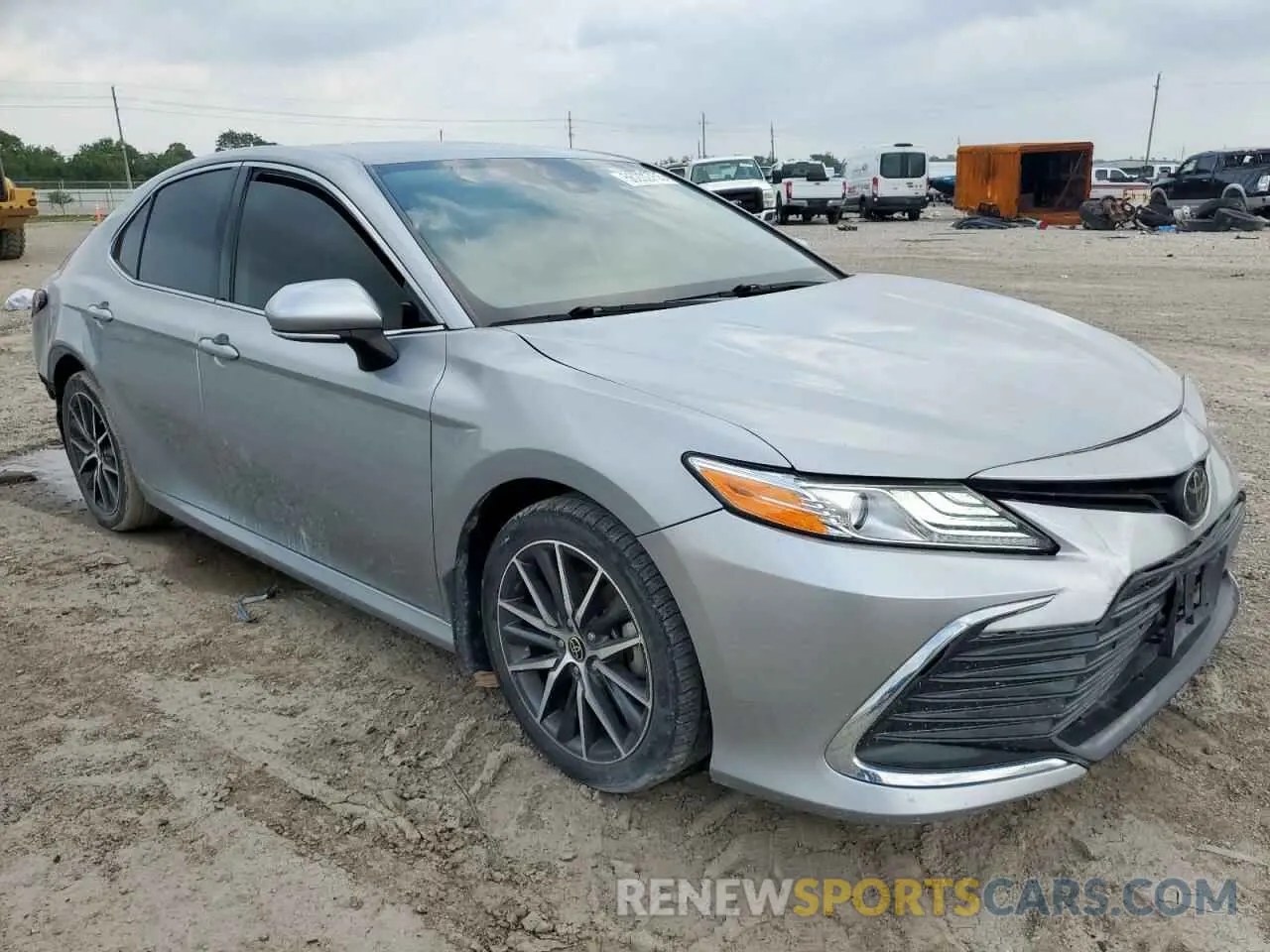 4 Photograph of a damaged car 4T1F11AK2MU563414 TOYOTA CAMRY 2021