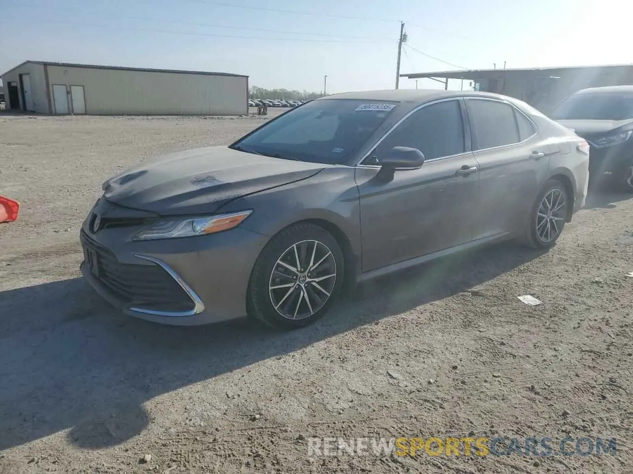 1 Фотография поврежденного автомобиля 4T1F11AK3MU521785 TOYOTA CAMRY 2021
