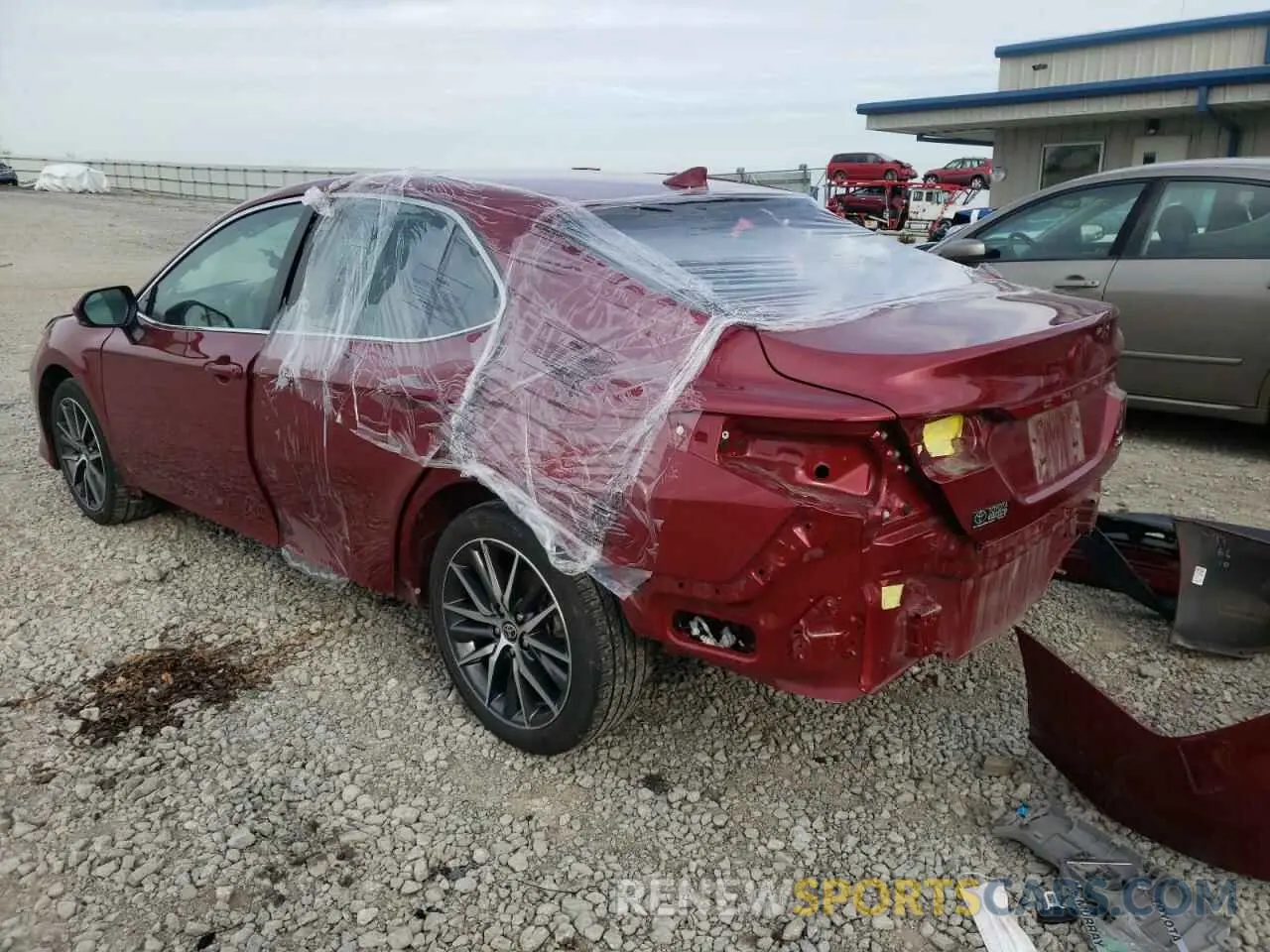 3 Photograph of a damaged car 4T1F11AK5MU534375 TOYOTA CAMRY 2021