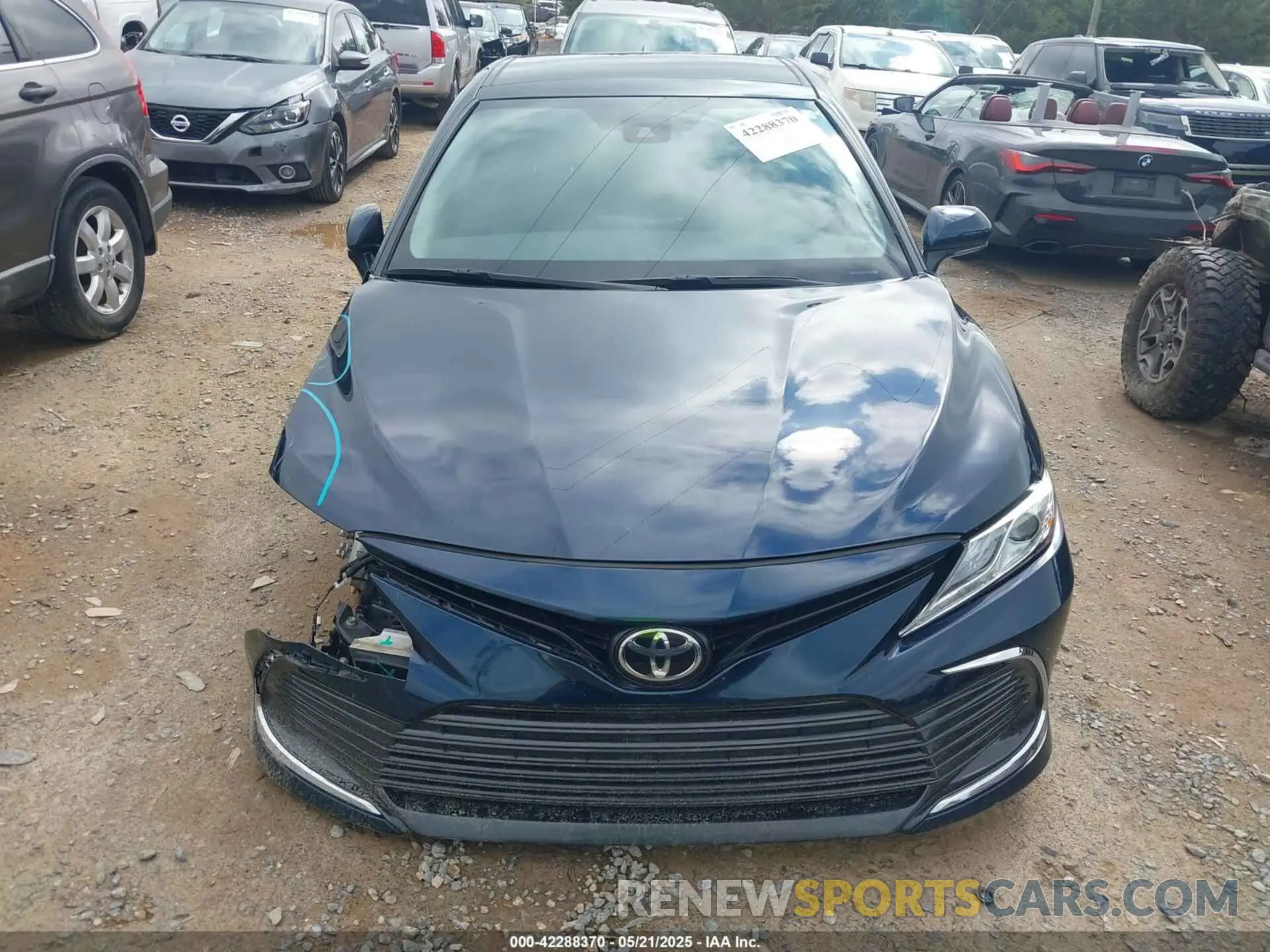 12 Photograph of a damaged car 4T1F11AK6MU591135 TOYOTA CAMRY 2021