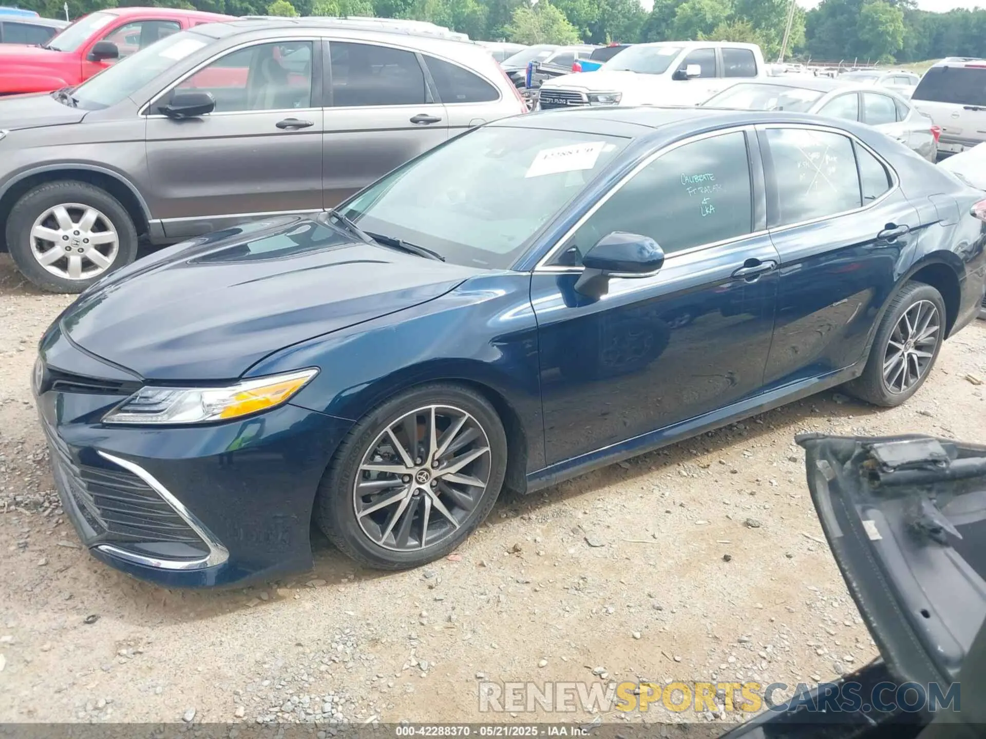 2 Photograph of a damaged car 4T1F11AK6MU591135 TOYOTA CAMRY 2021