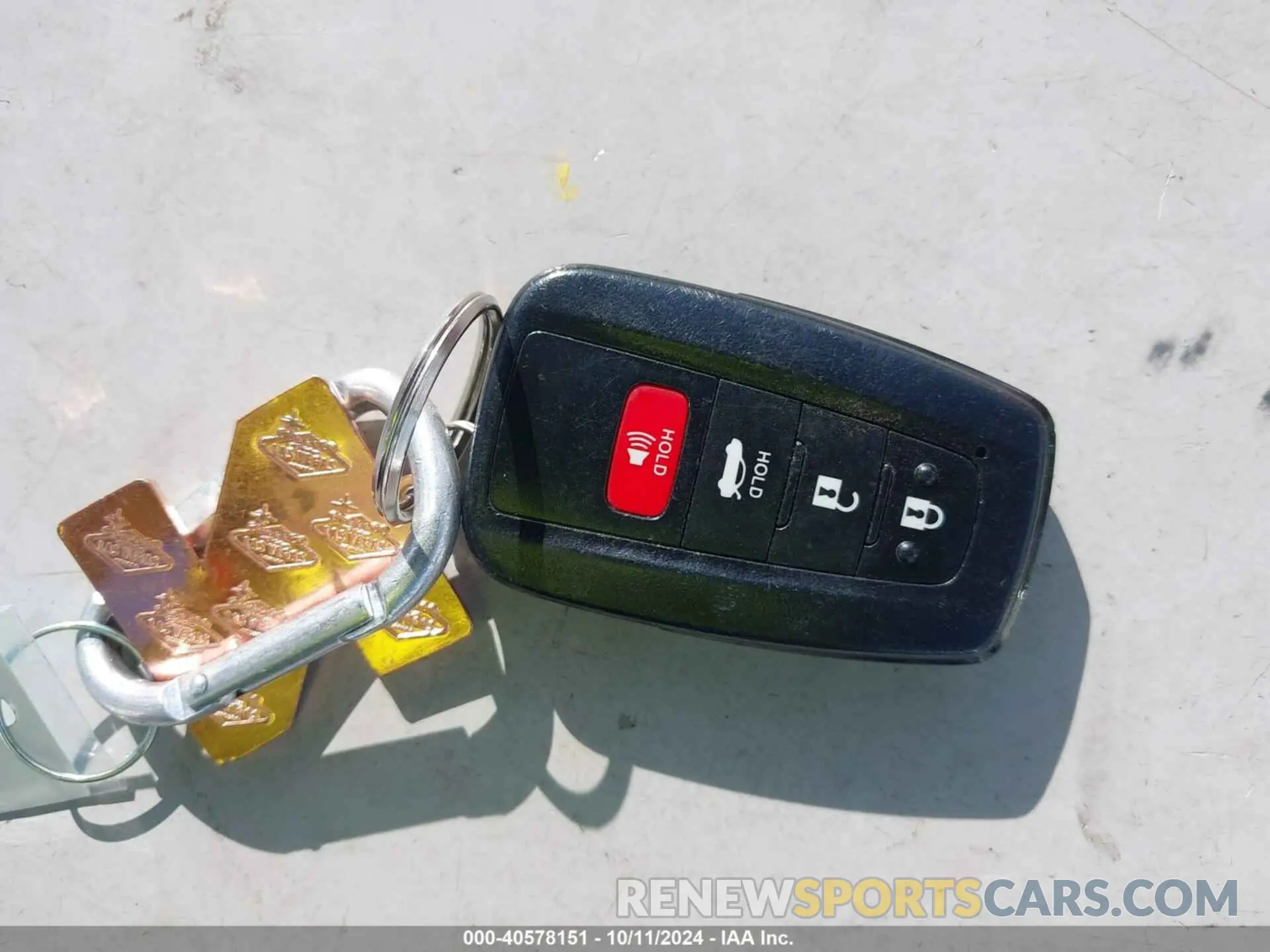 11 Photograph of a damaged car 4T1F11AK7MU611716 TOYOTA CAMRY 2021