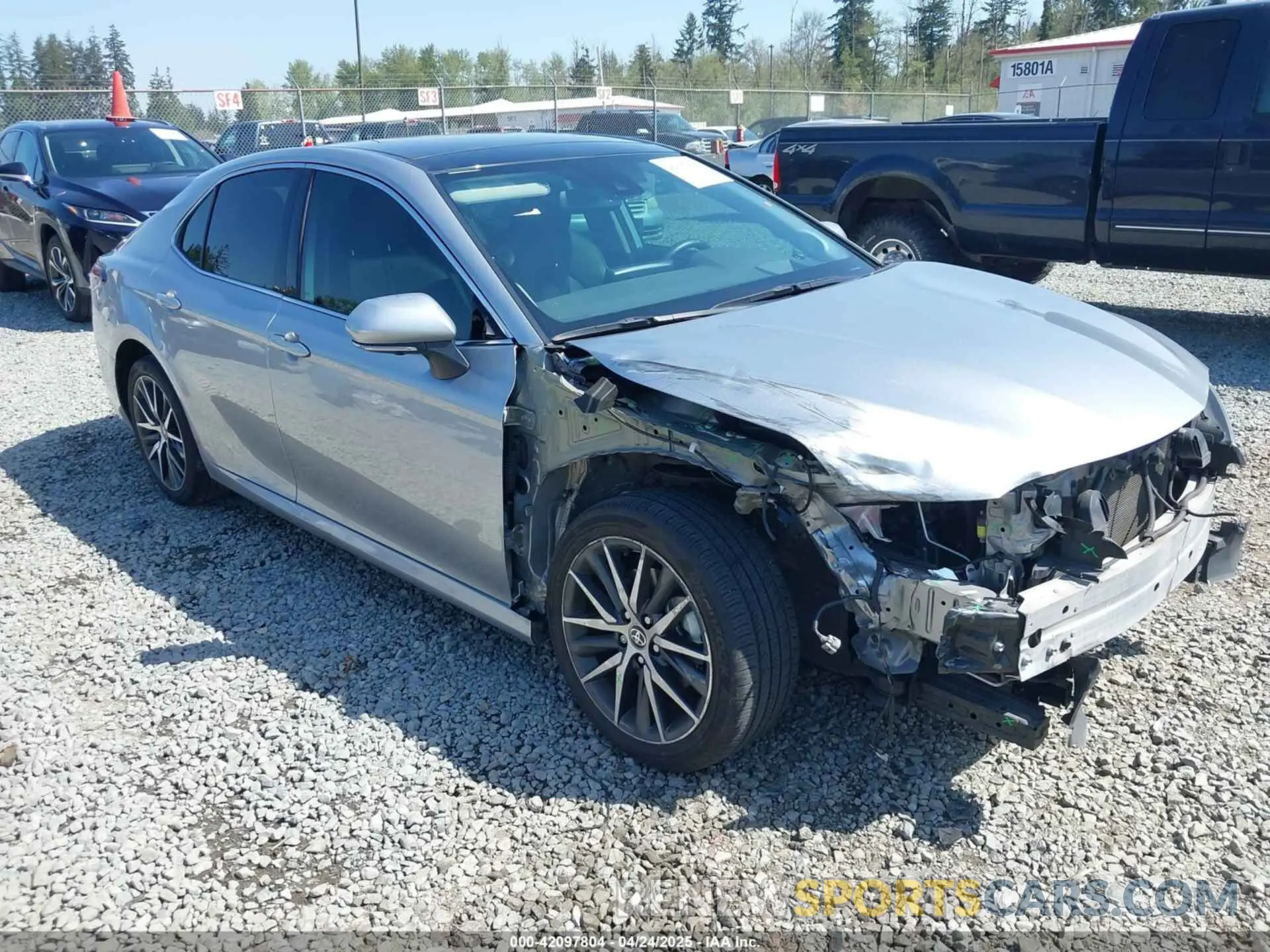 1 Photograph of a damaged car 4T1F11AK7MU616060 TOYOTA CAMRY 2021