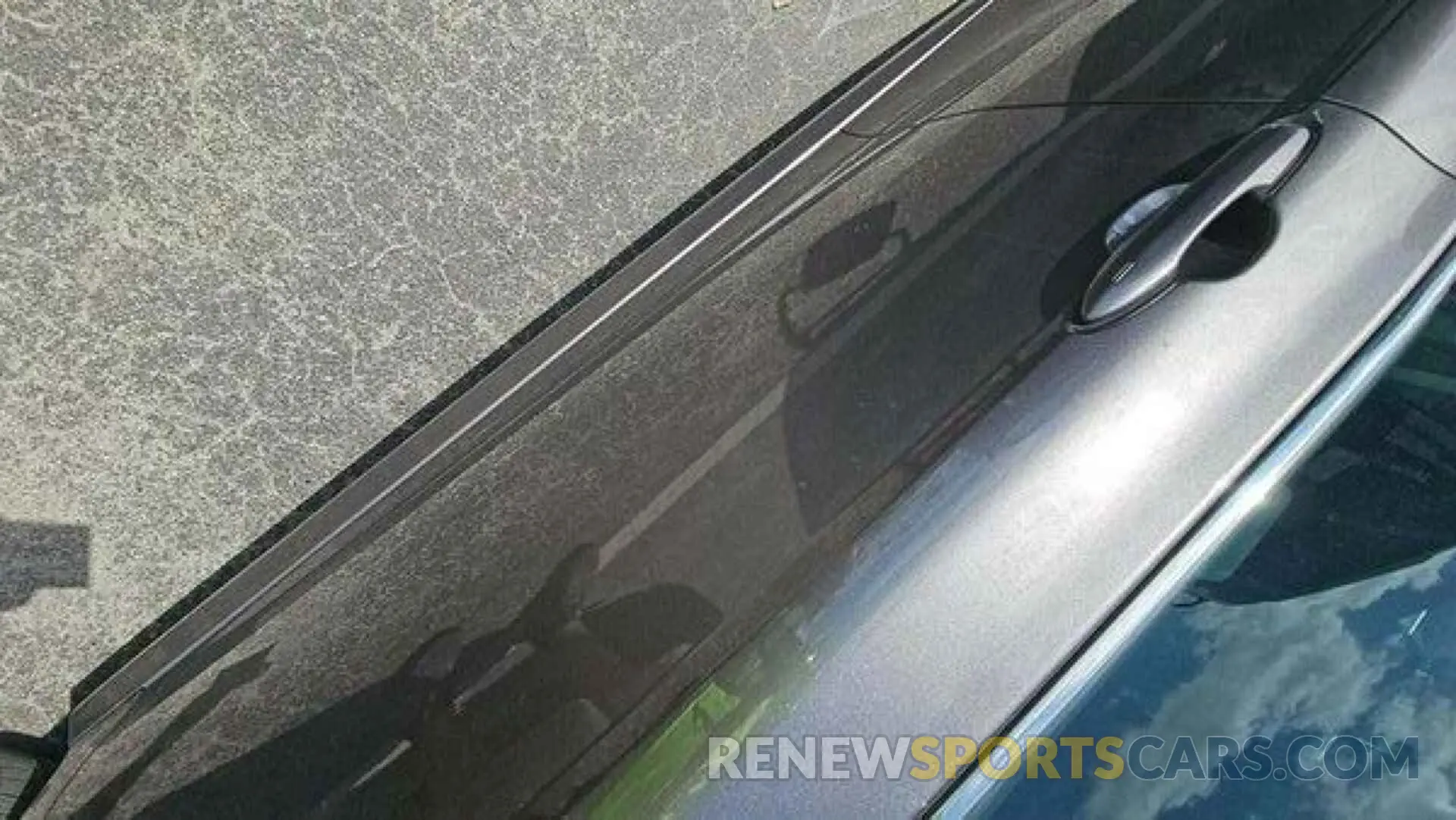 18 Photograph of a damaged car 4T1F11AK9MU546903 TOYOTA CAMRY 2021