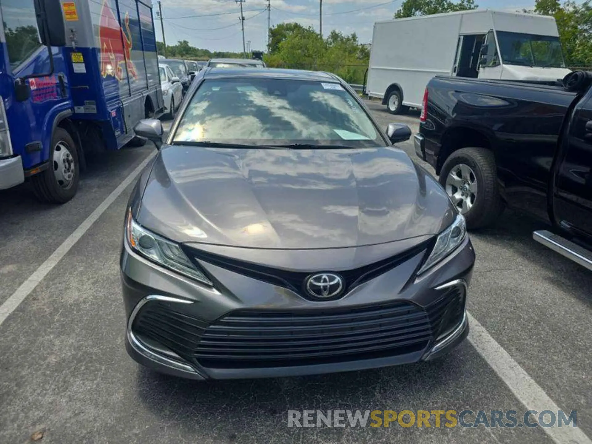6 Photograph of a damaged car 4T1F11AK9MU546903 TOYOTA CAMRY 2021