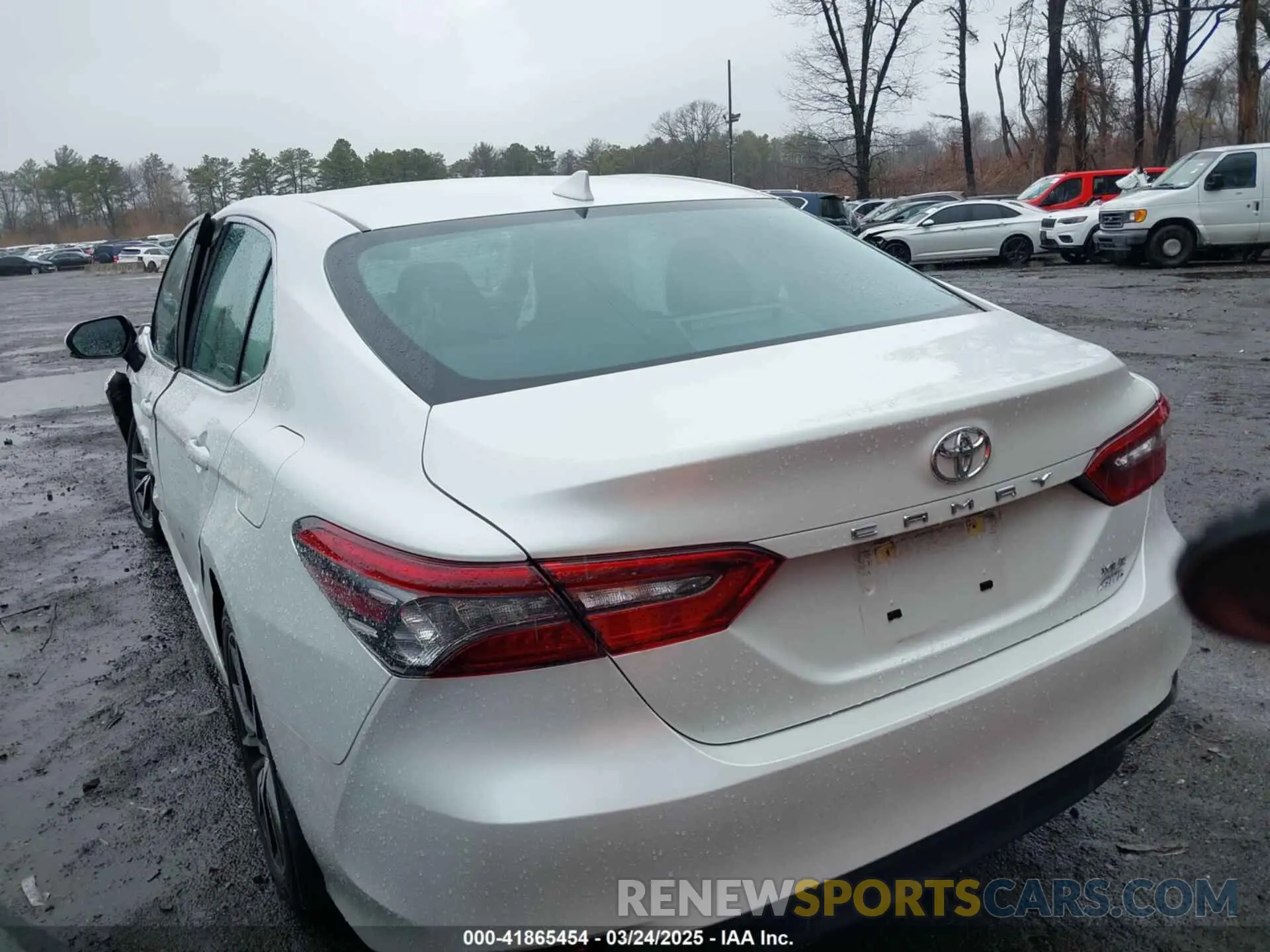 3 Photograph of a damaged car 4T1F11BK3MU037047 TOYOTA CAMRY 2021