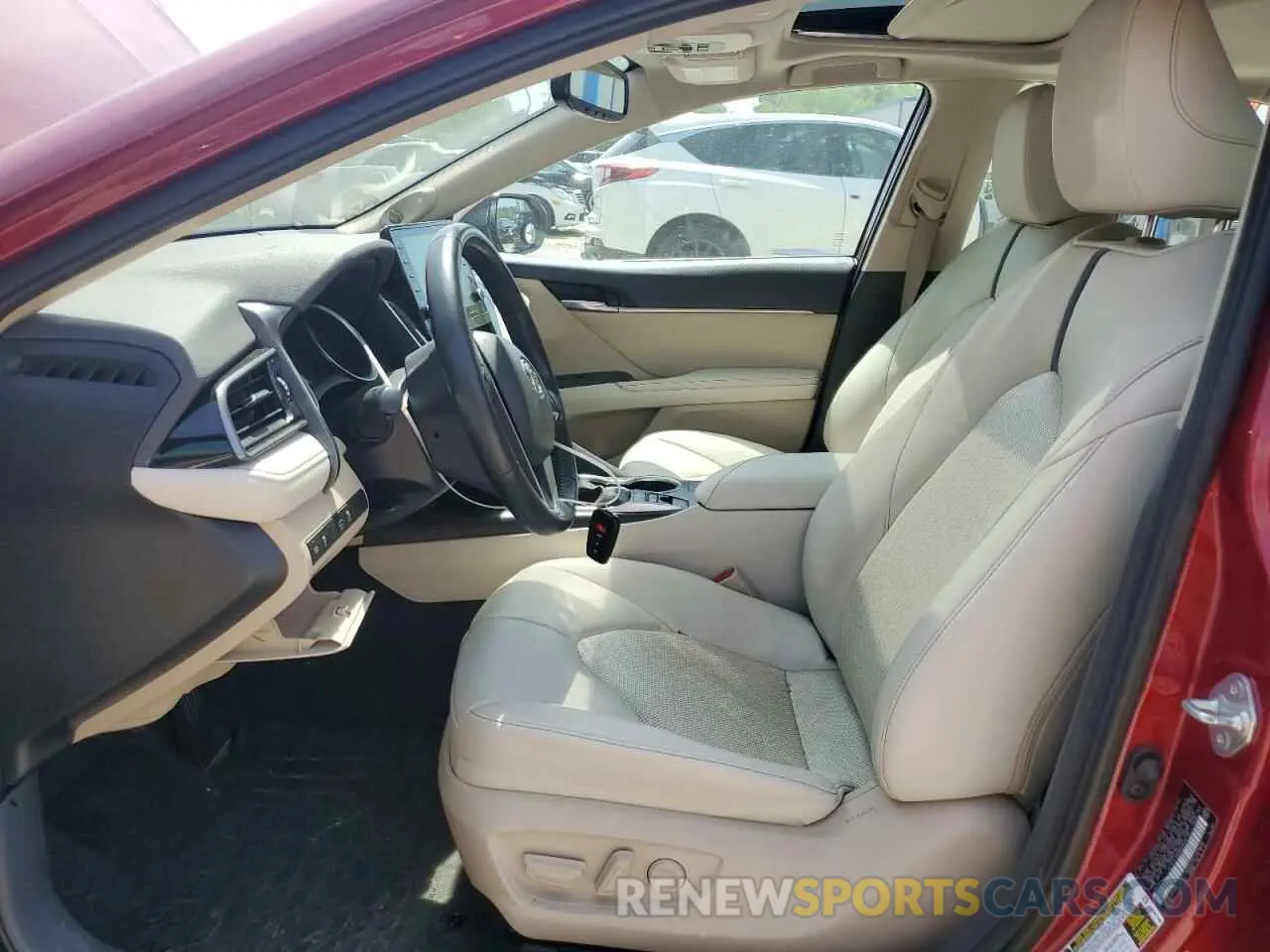 7 Photograph of a damaged car 4T1F31AK0MU020749 TOYOTA CAMRY 2021