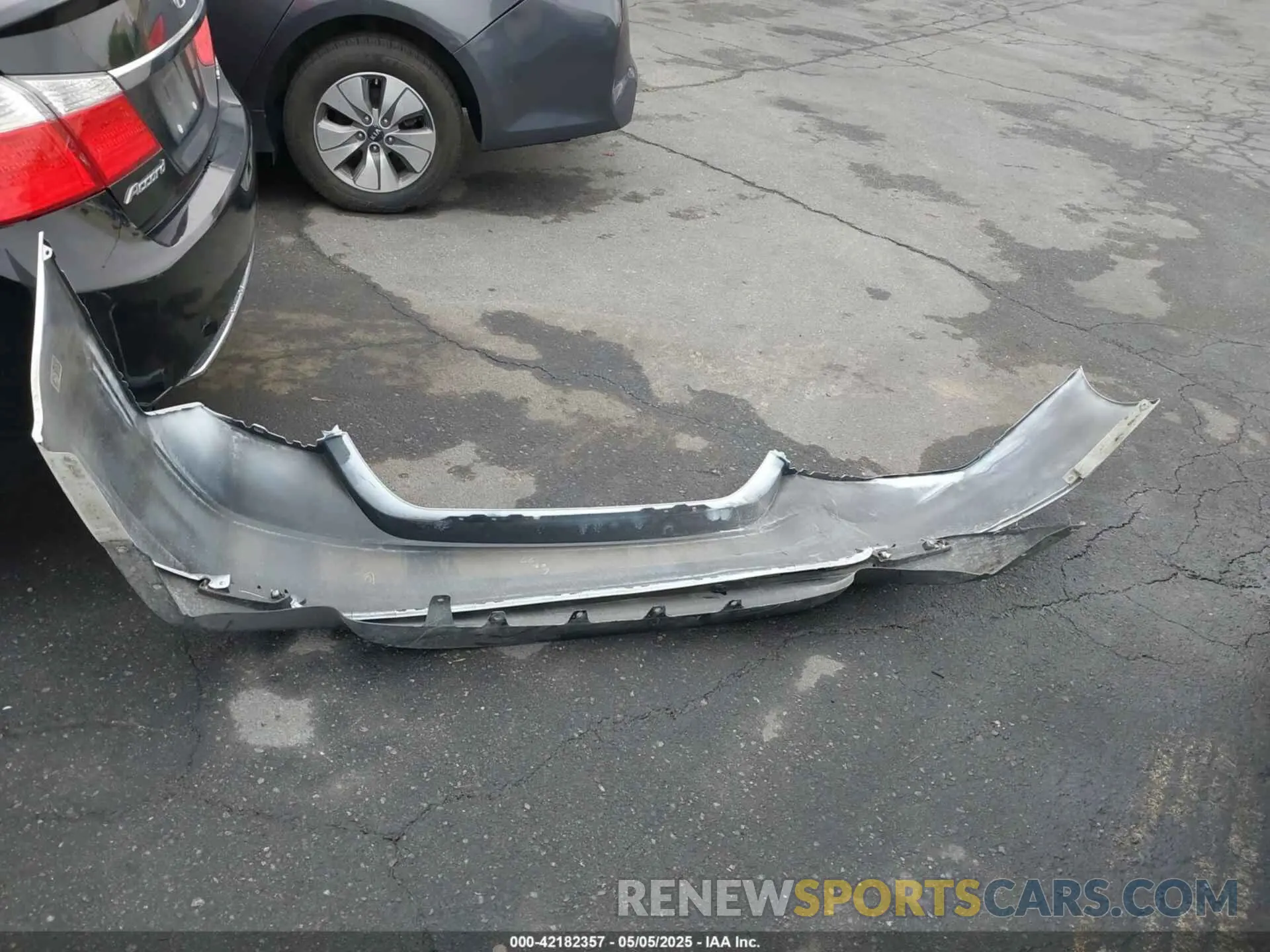 12 Фотография поврежденного автомобиля 4T1F31AK2MU019988 TOYOTA CAMRY 2021